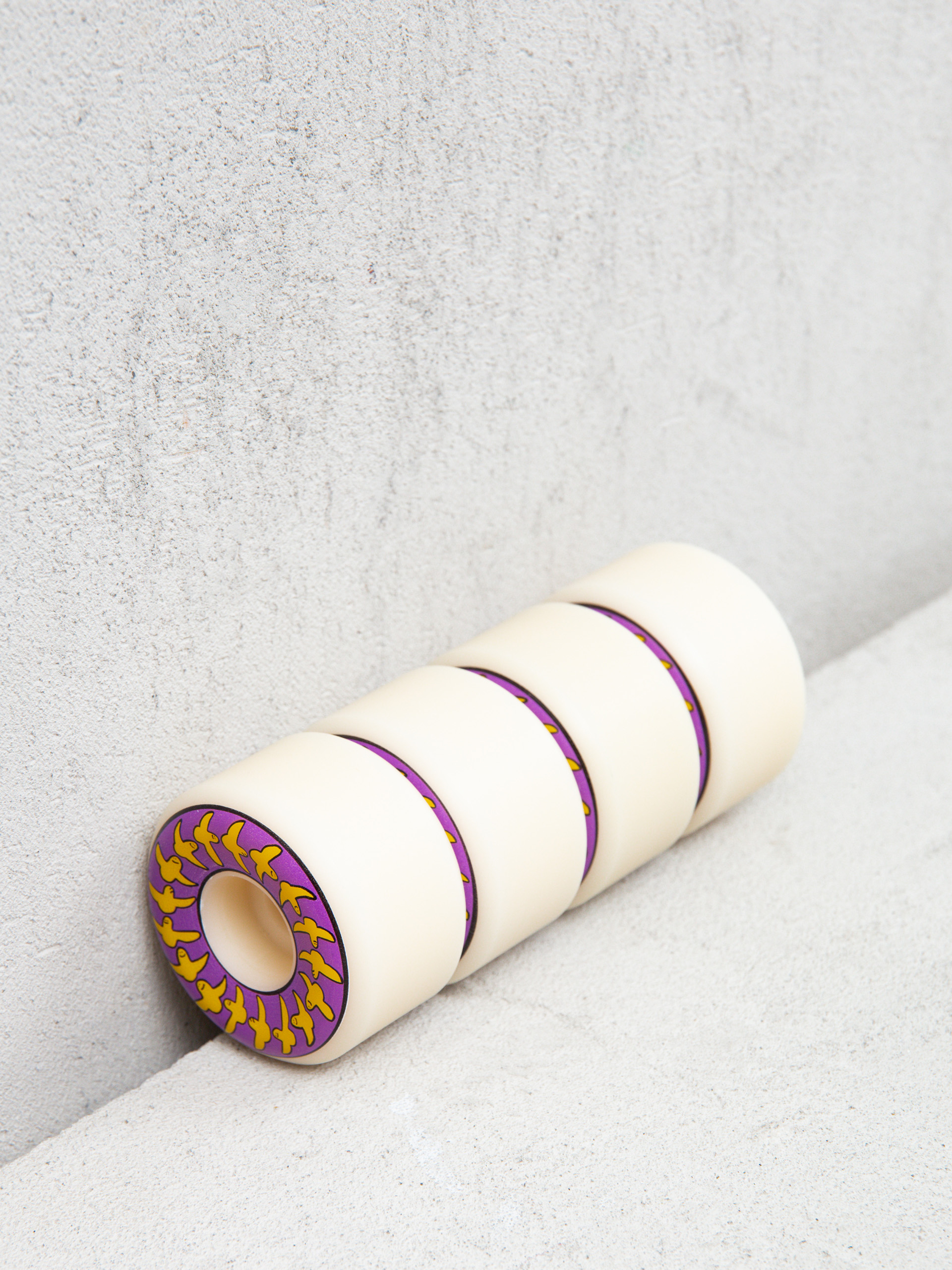 Spitfire F4 99D Conical Full Gonz Birds Gördeszka kerék (white/purple)