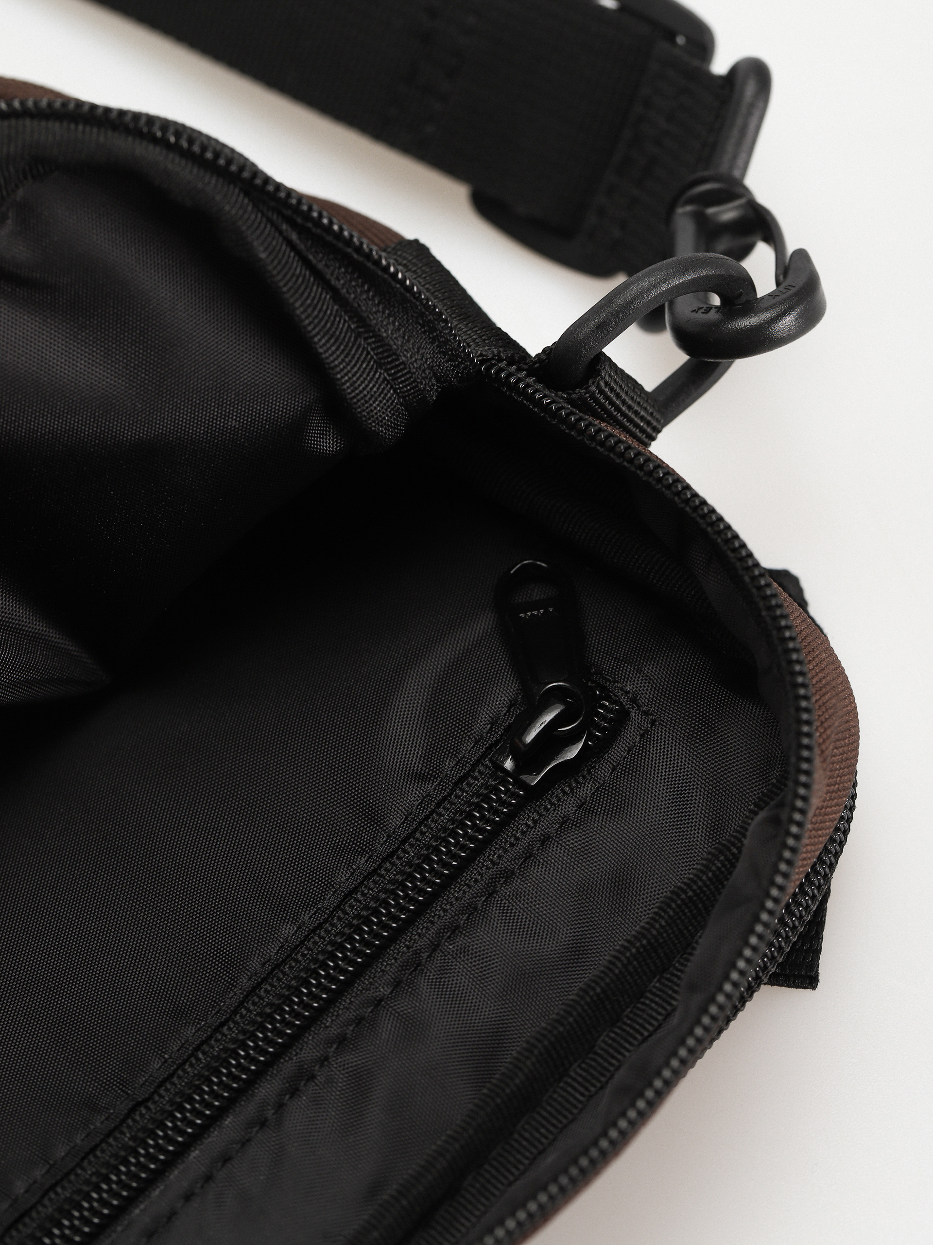 Carhartt WIP Essentials Táska (tobacco)