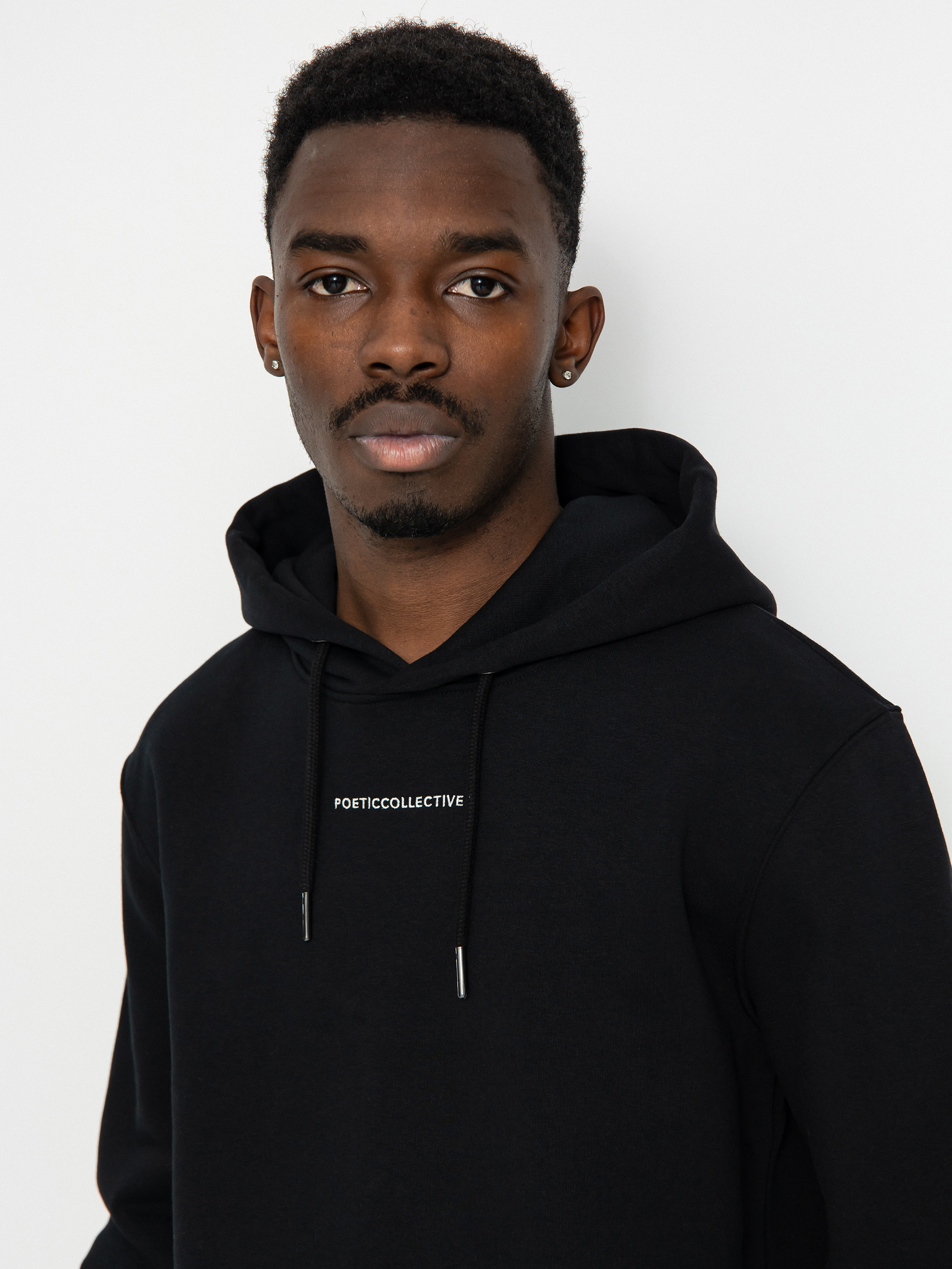 Poetic Collective Cloud HD Kapucnis pulóver (black)