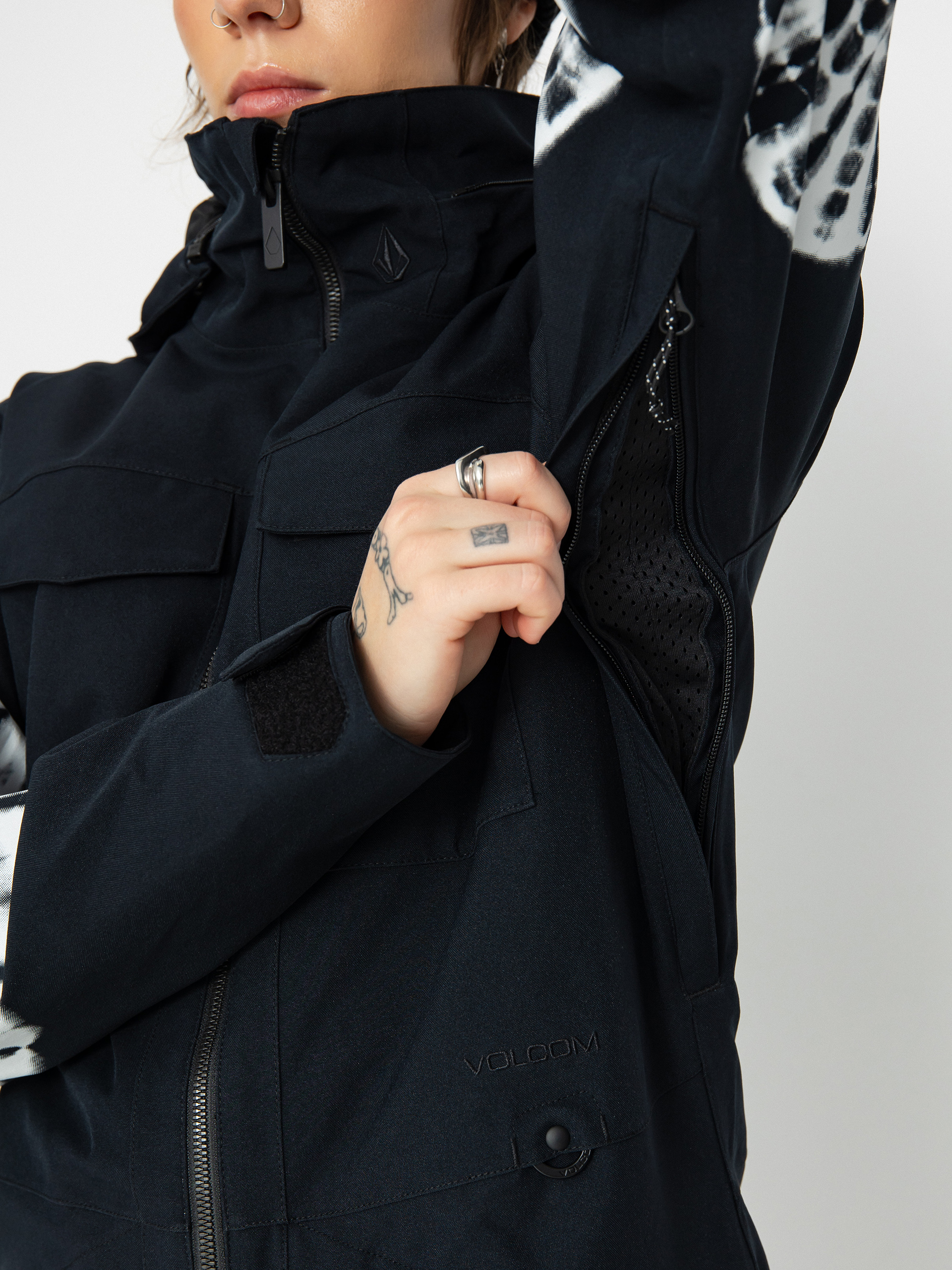 Női Volcom Shiloh Snow Suit Snowboard dzseki (black)