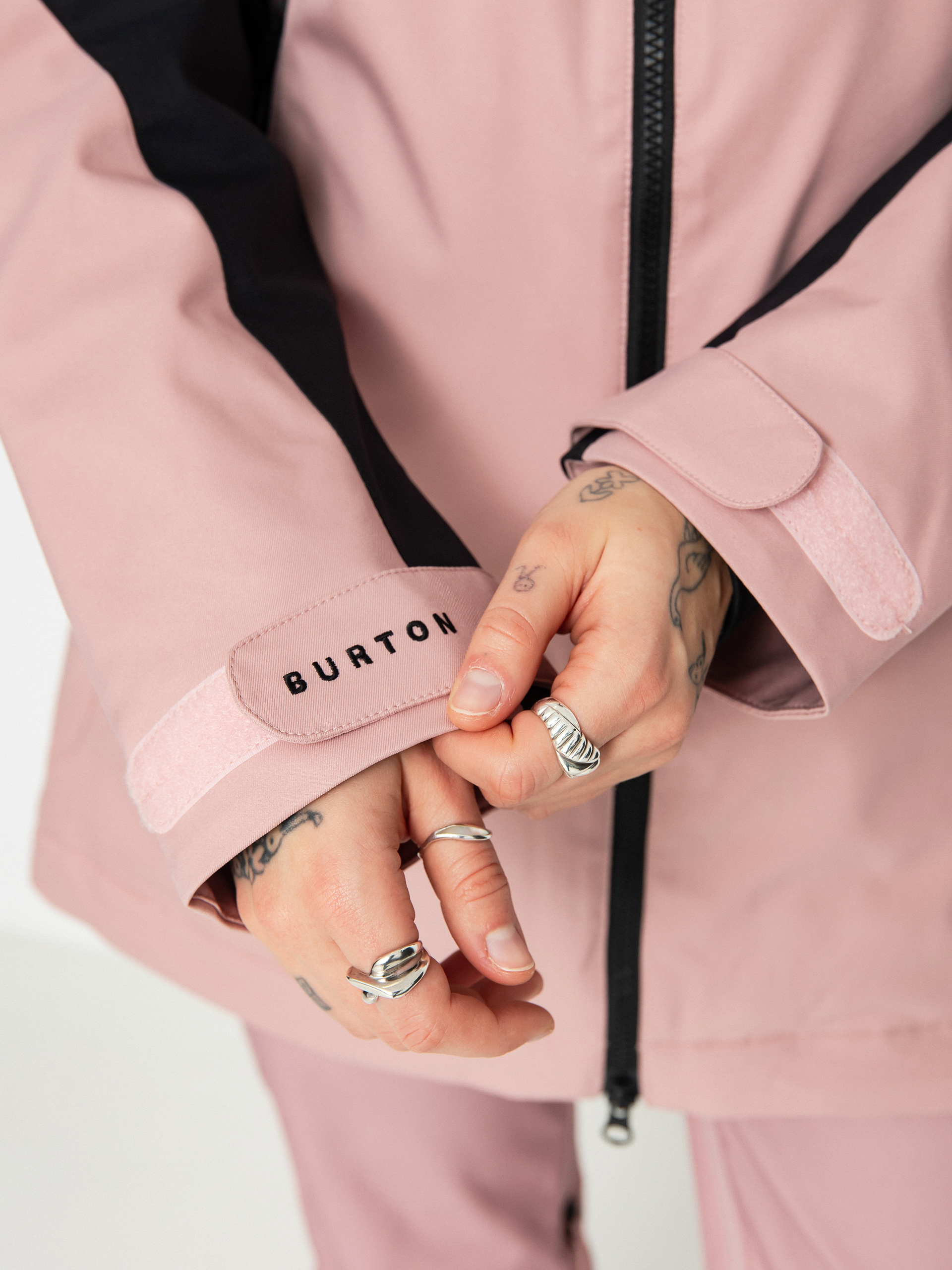 Női Burton Lelah Snowboard dzseki (true black/powder blush)