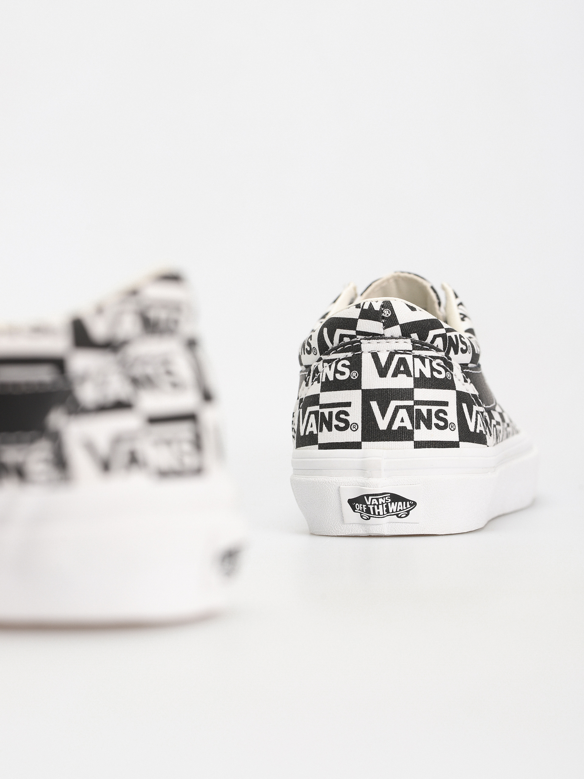 Vans Bold Ni Cipők (logo checker/tr wht/blk)