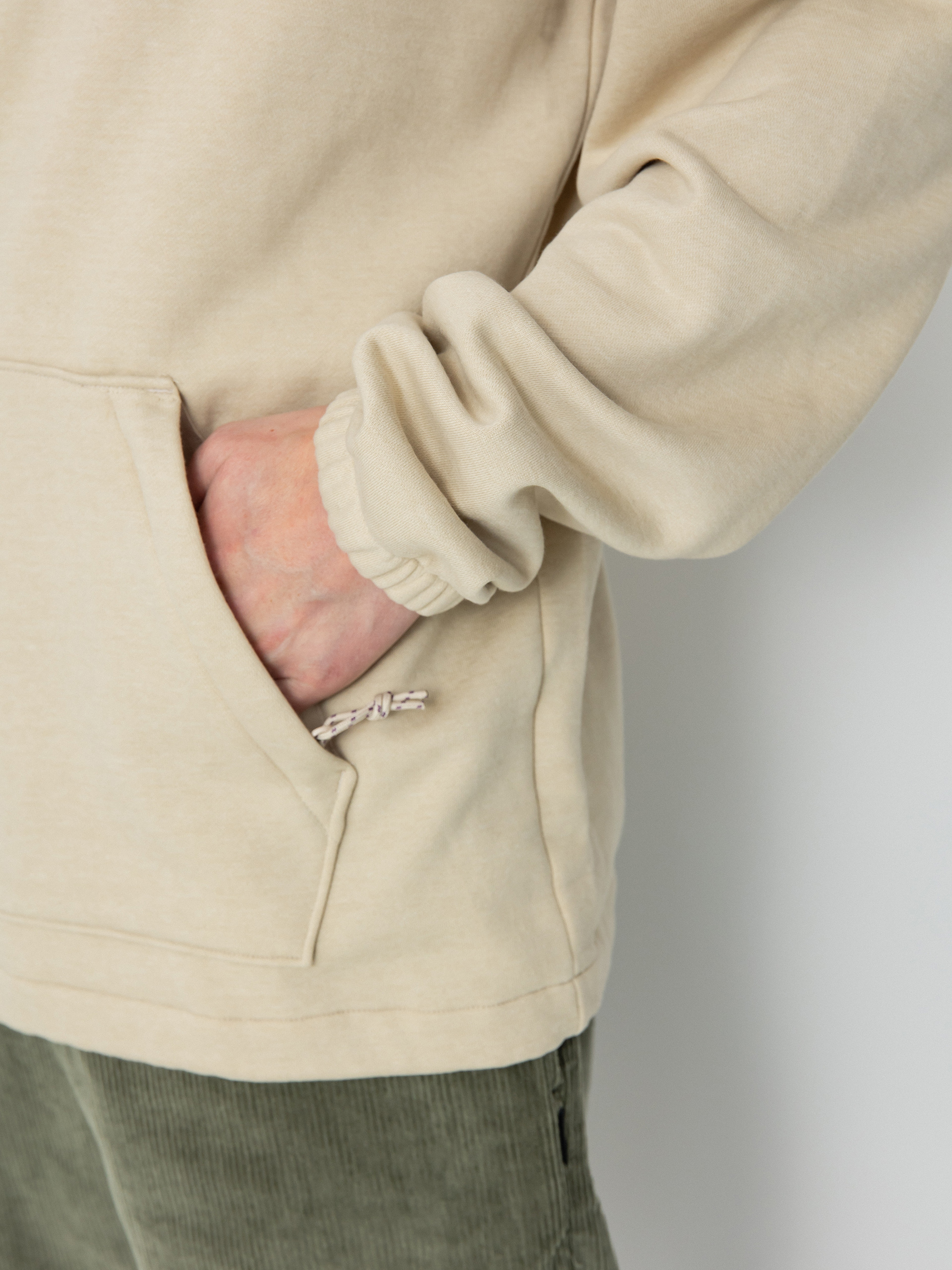 Billabong Compass HD Kapucnis pulóver (chino)