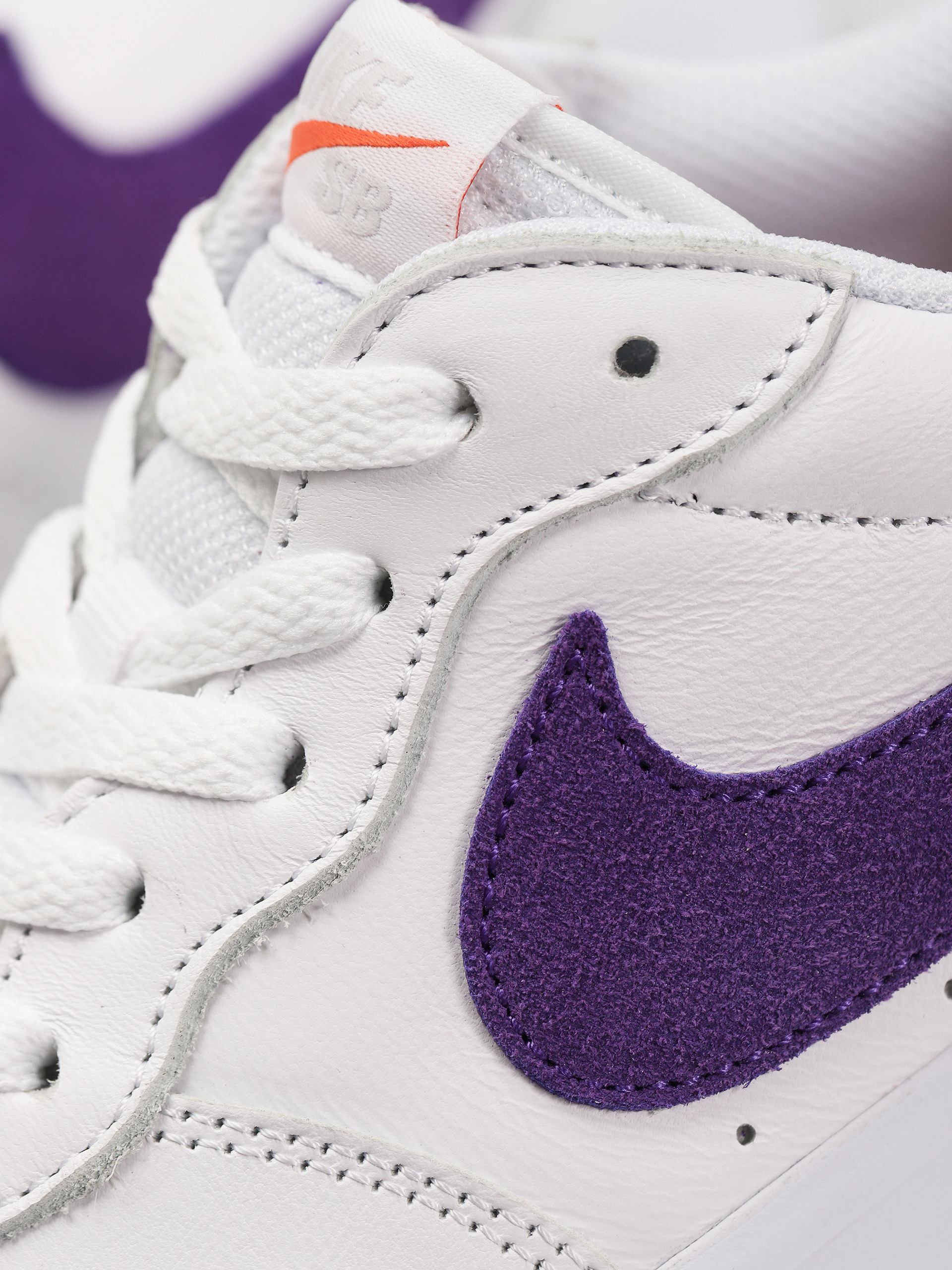 Nike SB Zoom Pogo Plus Cipők (white/court purple white gum light brown)