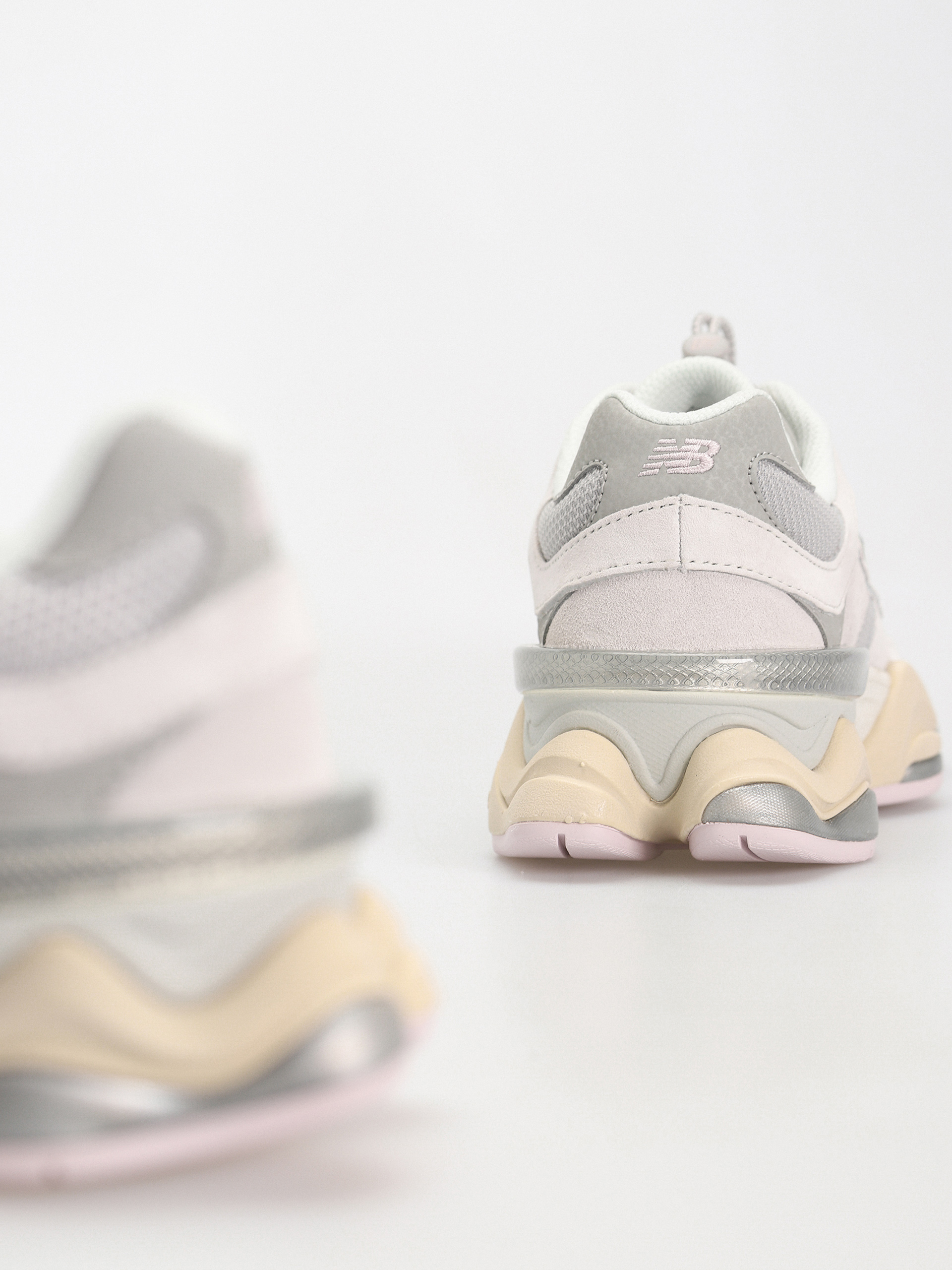 New Balance 9060 Cipők (grey matter)