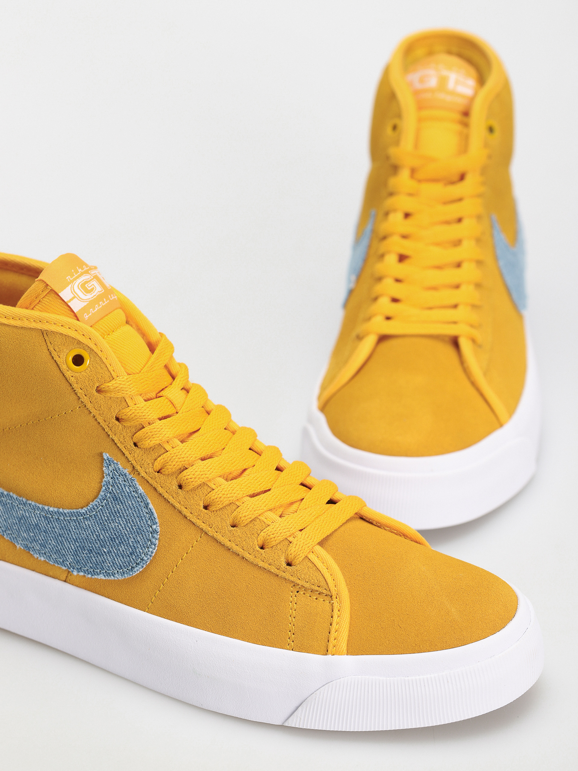 Nike SB Zoom Blazer Mid Pro GT Cipők (university gold/game royal)
