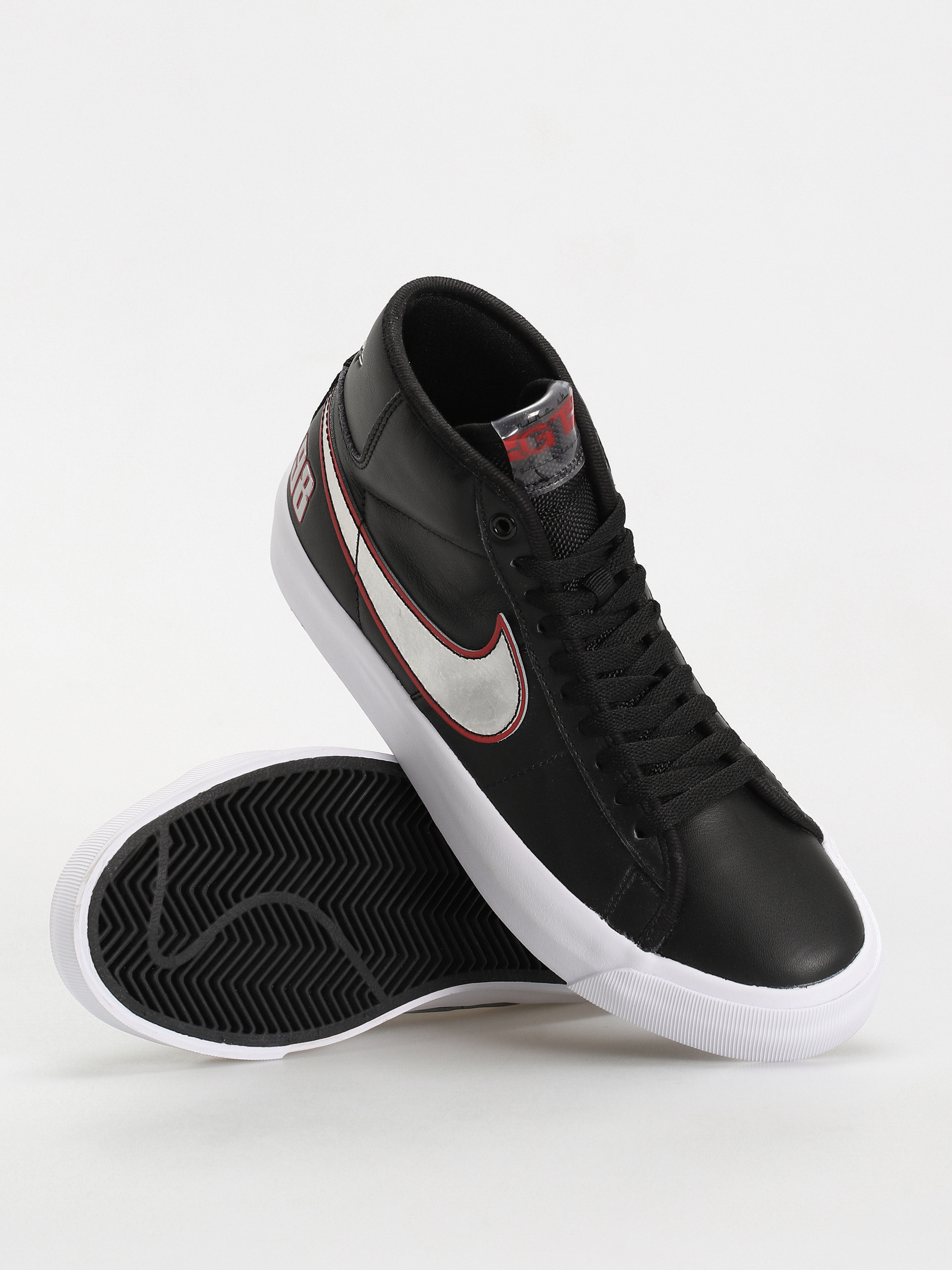 Nike SB Zoom Blazer Mid Pro GT Cipők (black/metallic silver university red)