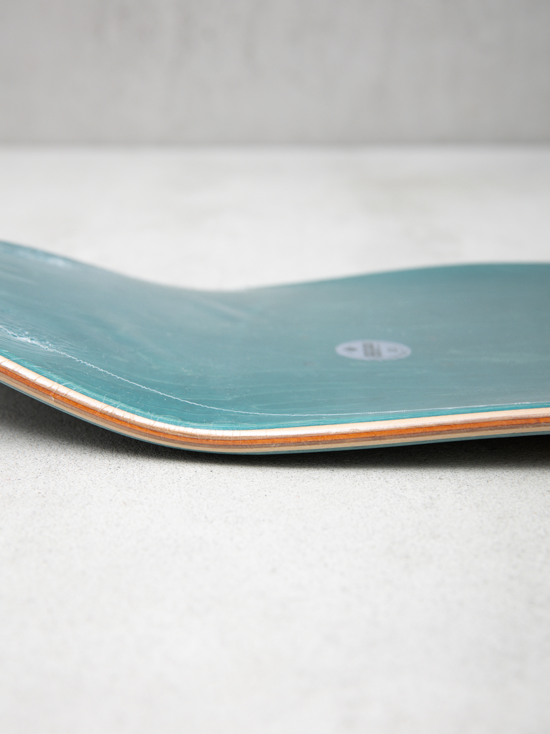 Poetic Collective Spray painting Special shape Gördeszka lap 