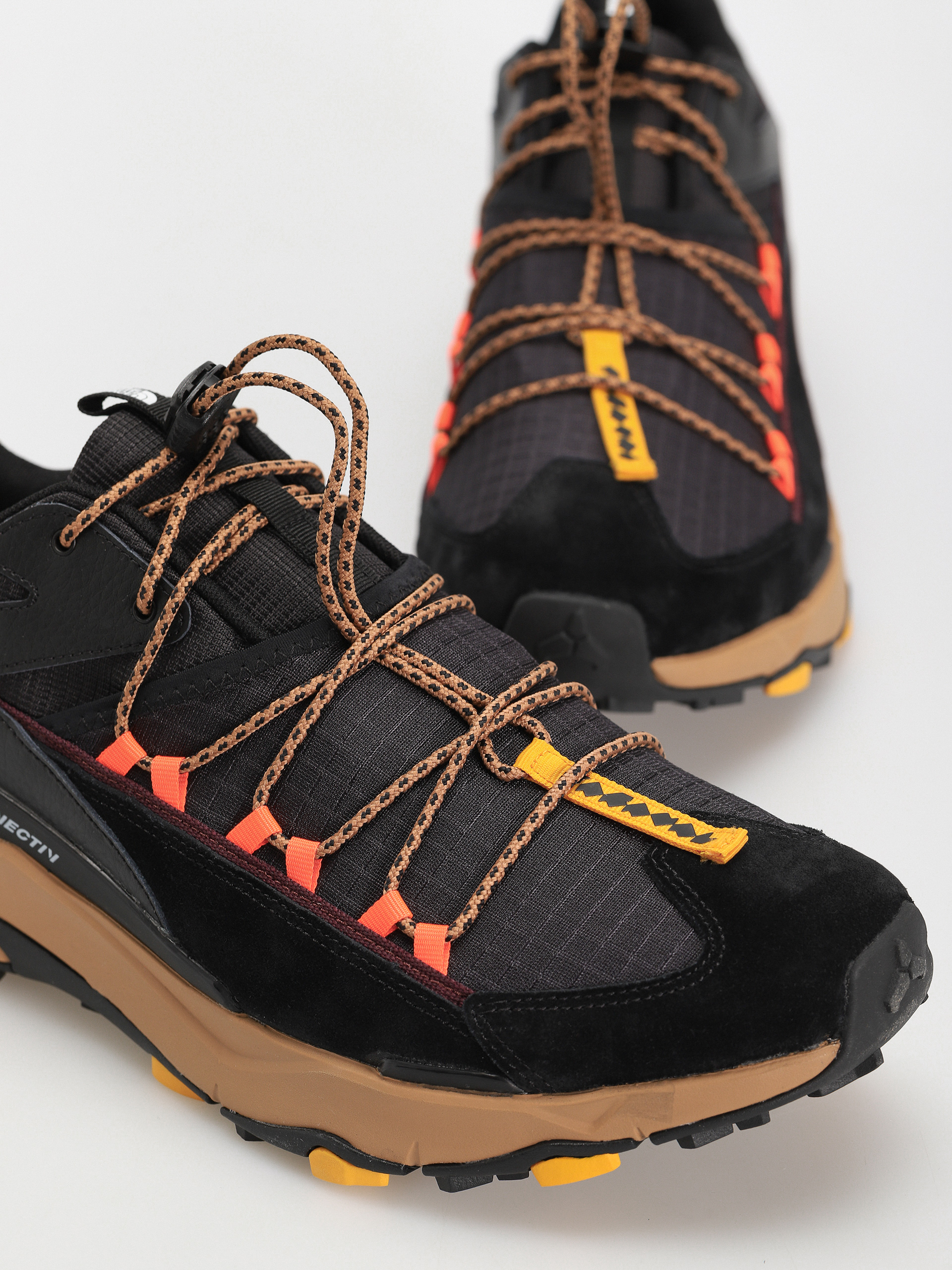 The North Face Vectiv Taraval Tech Cipők (tnf black/boysenberry)