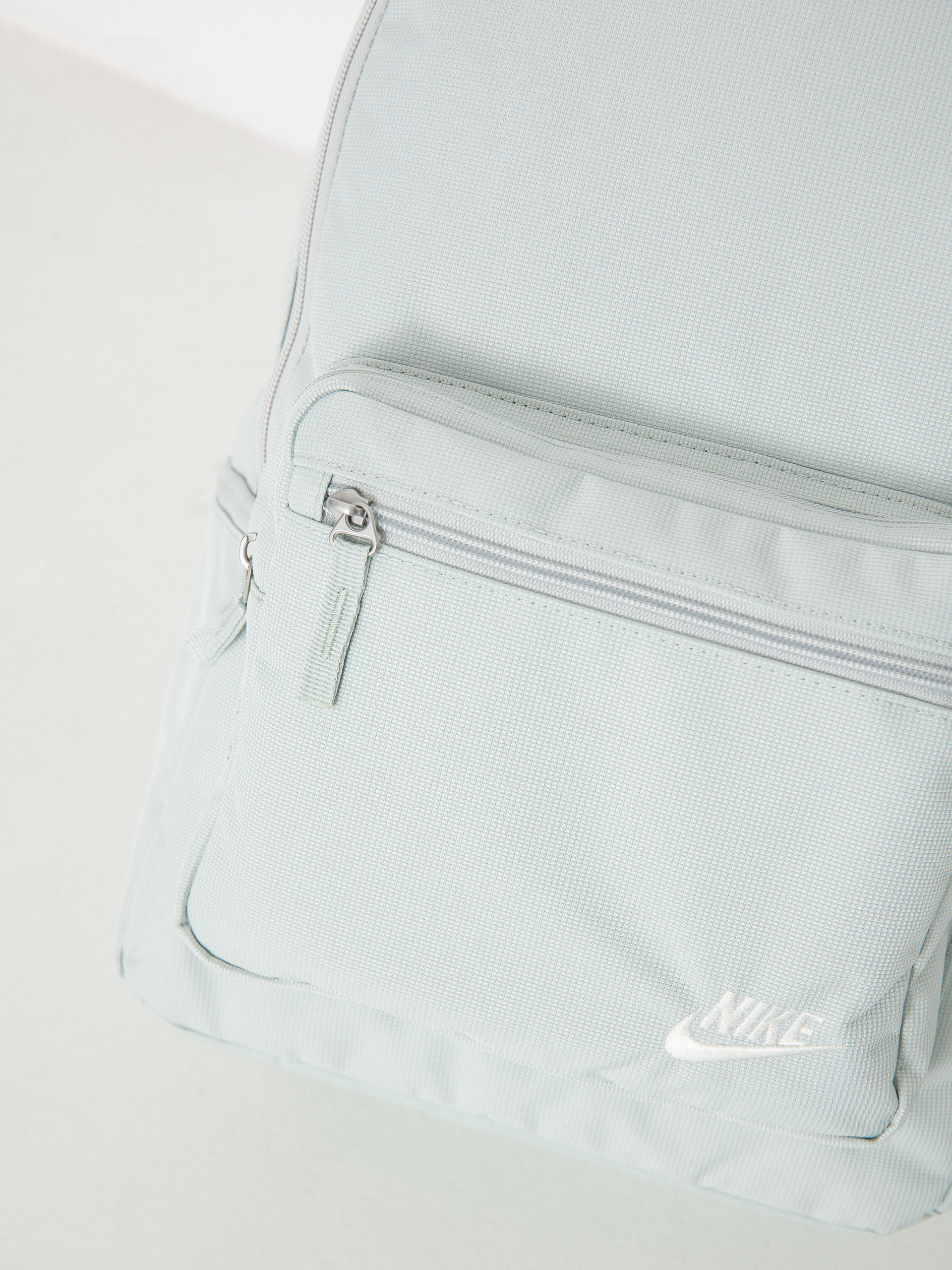 Nike SB Heritage Hátizsák (light silver/light silver/phantom)