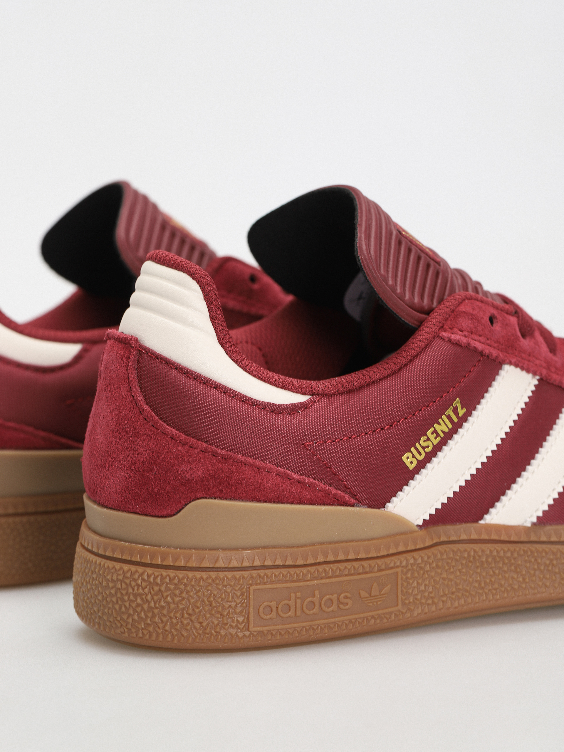 adidas Busenitz Cipők (cburgu/cwhite/goldmt)