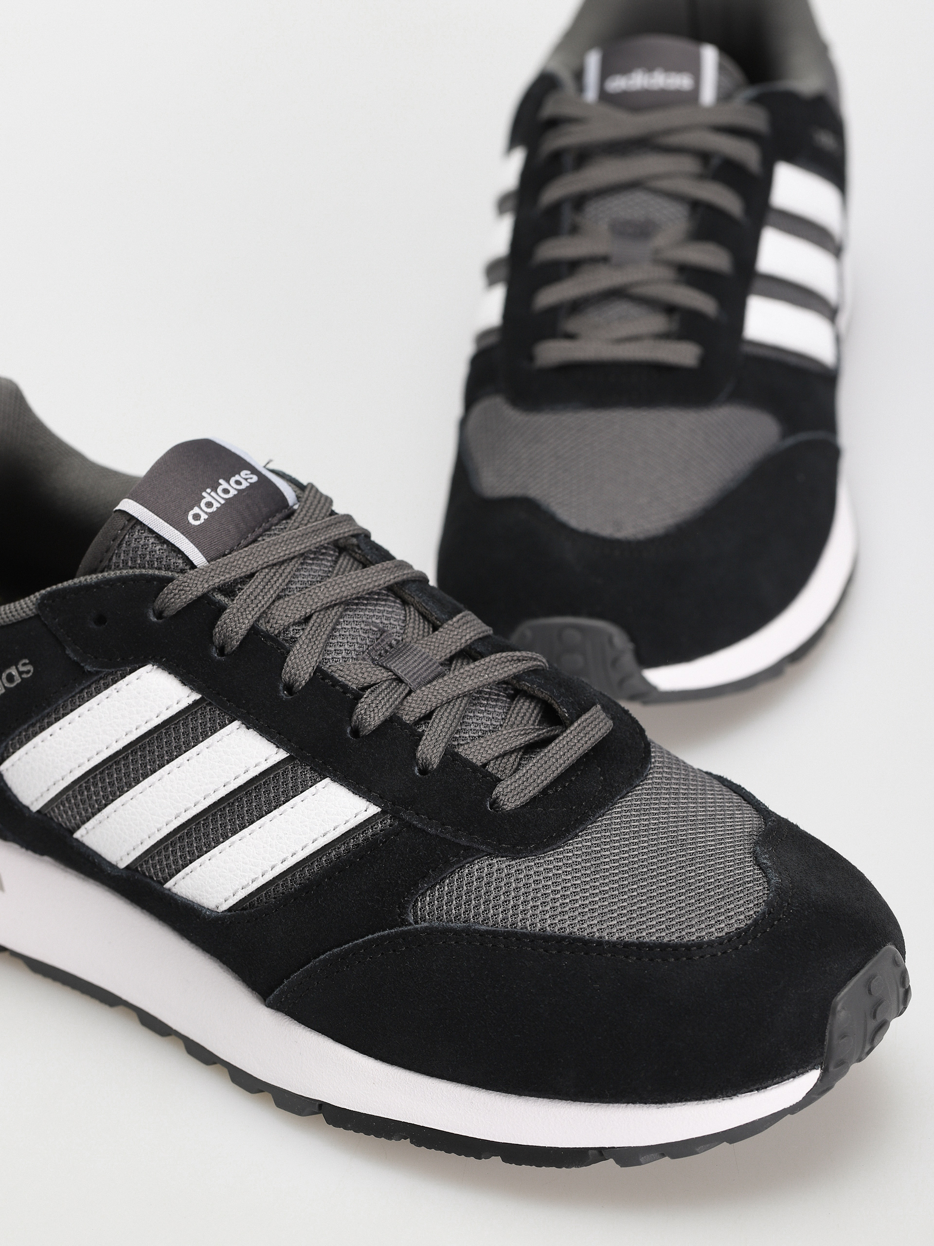 adidas Run 80s Cipők (cblack/ftwwht/gresix)