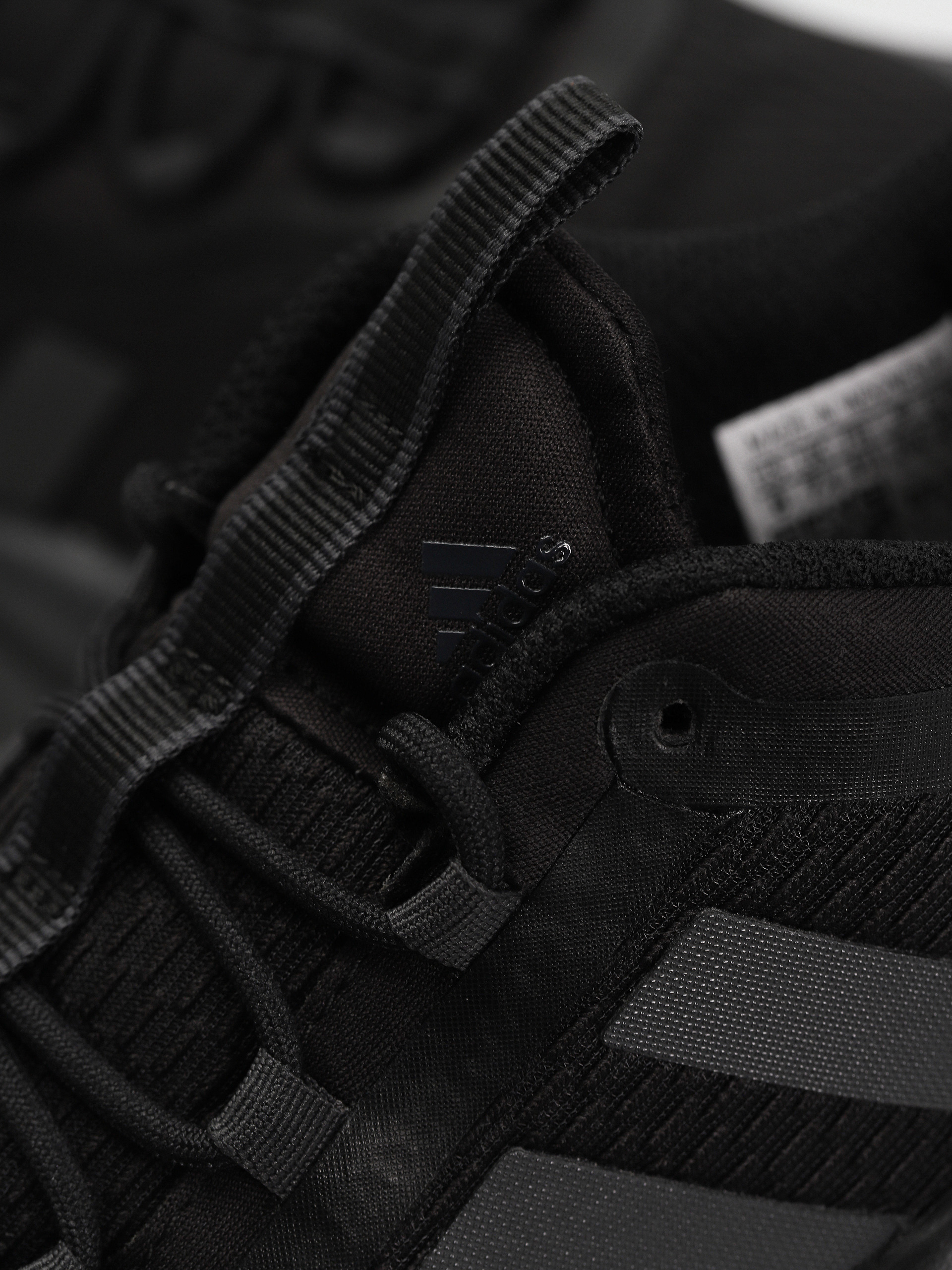 adidas AlphaBounce + Cipők (cblack/carbon/carbon)