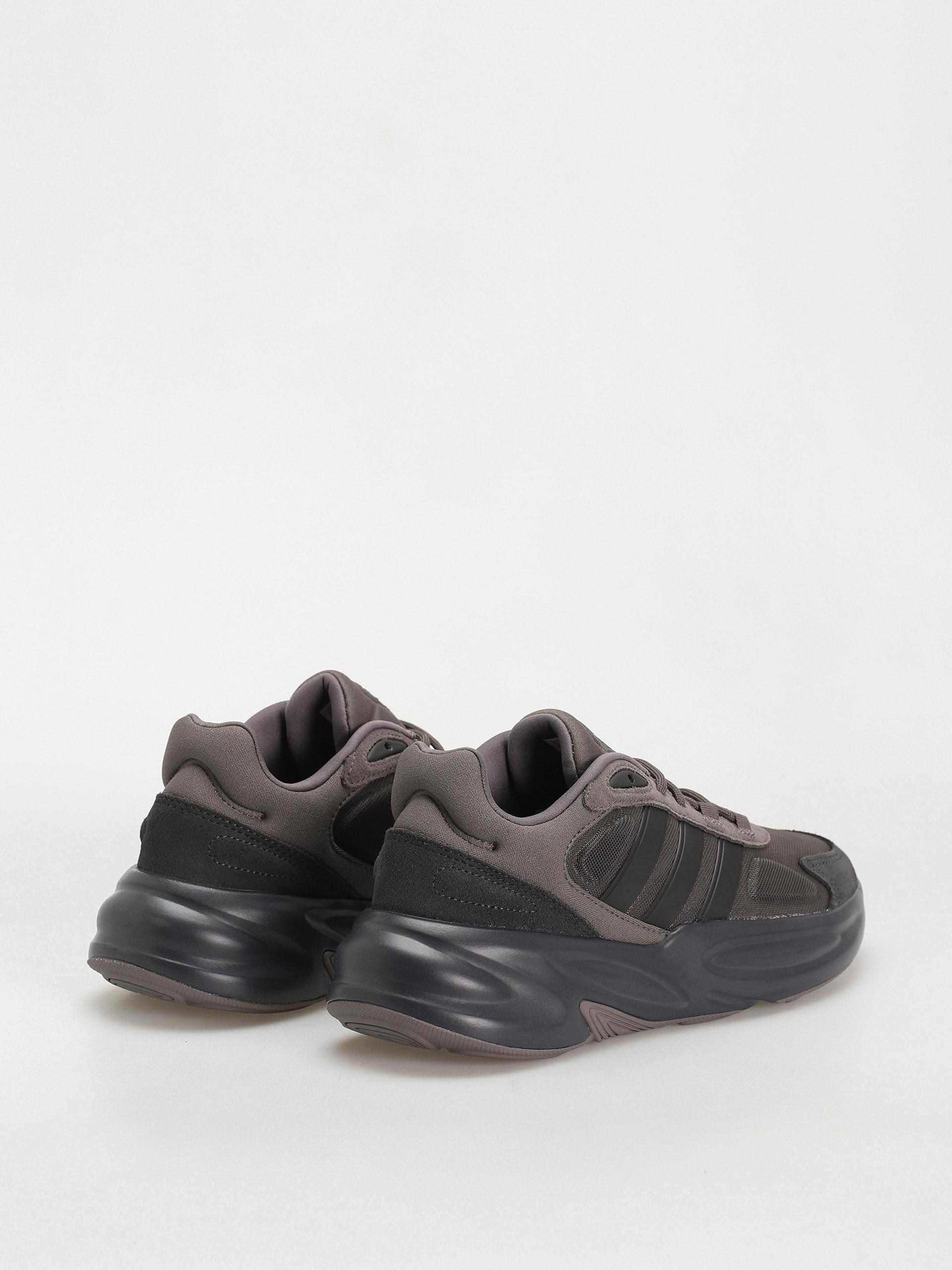 adidas Ozelle Cipők (chacoa/carbon/carbon)