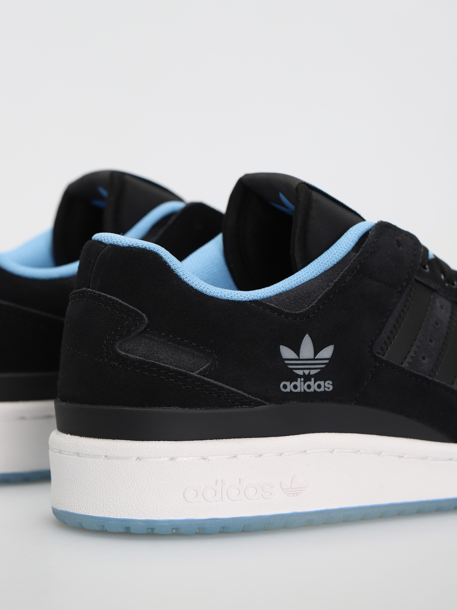 adidas Forum 84 Low ADV Cipők (cblack/blubrs/carbon)