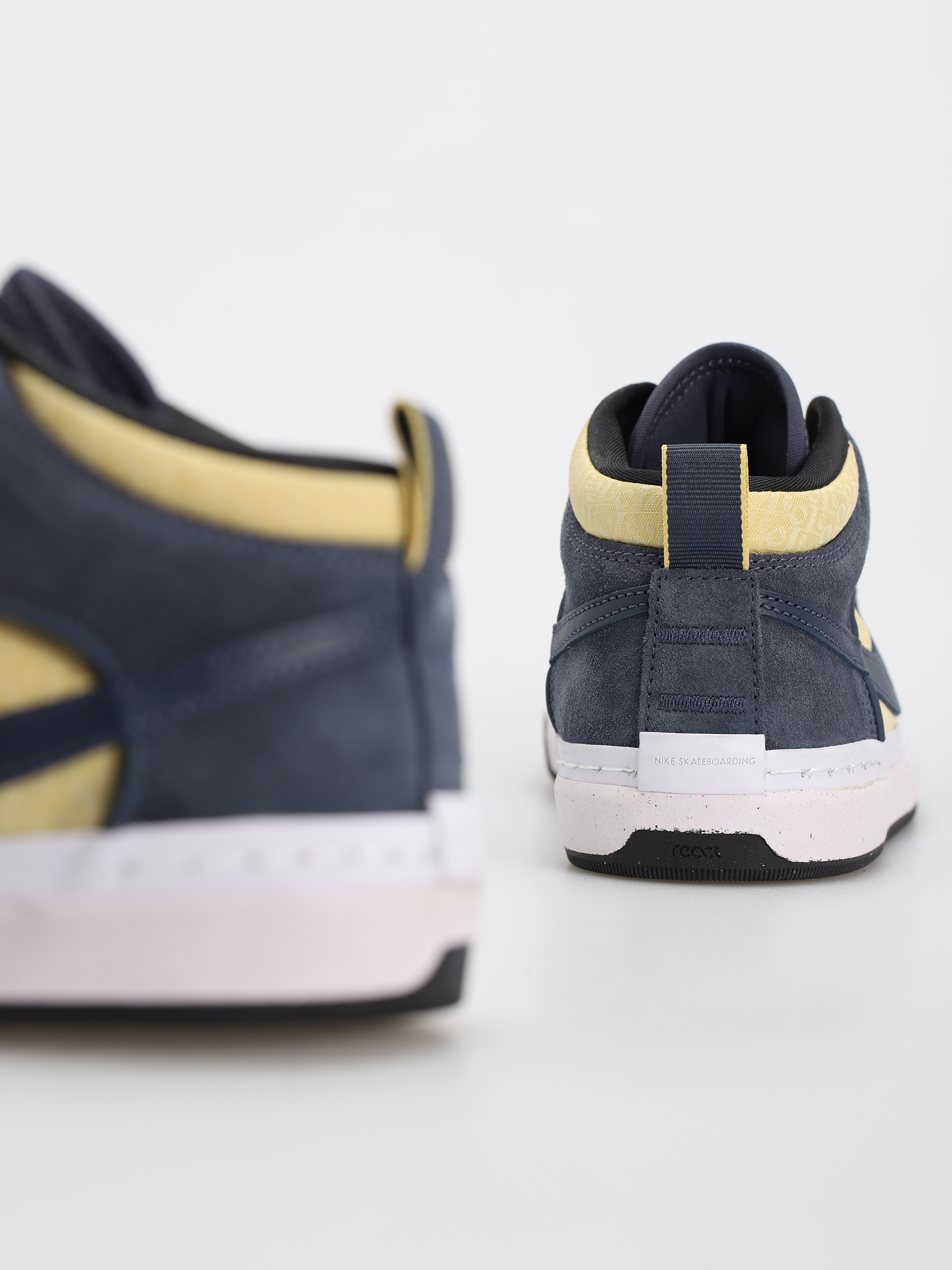 Nike SB React Leo Cipők (thunder blue/thunder blue saturn gold)