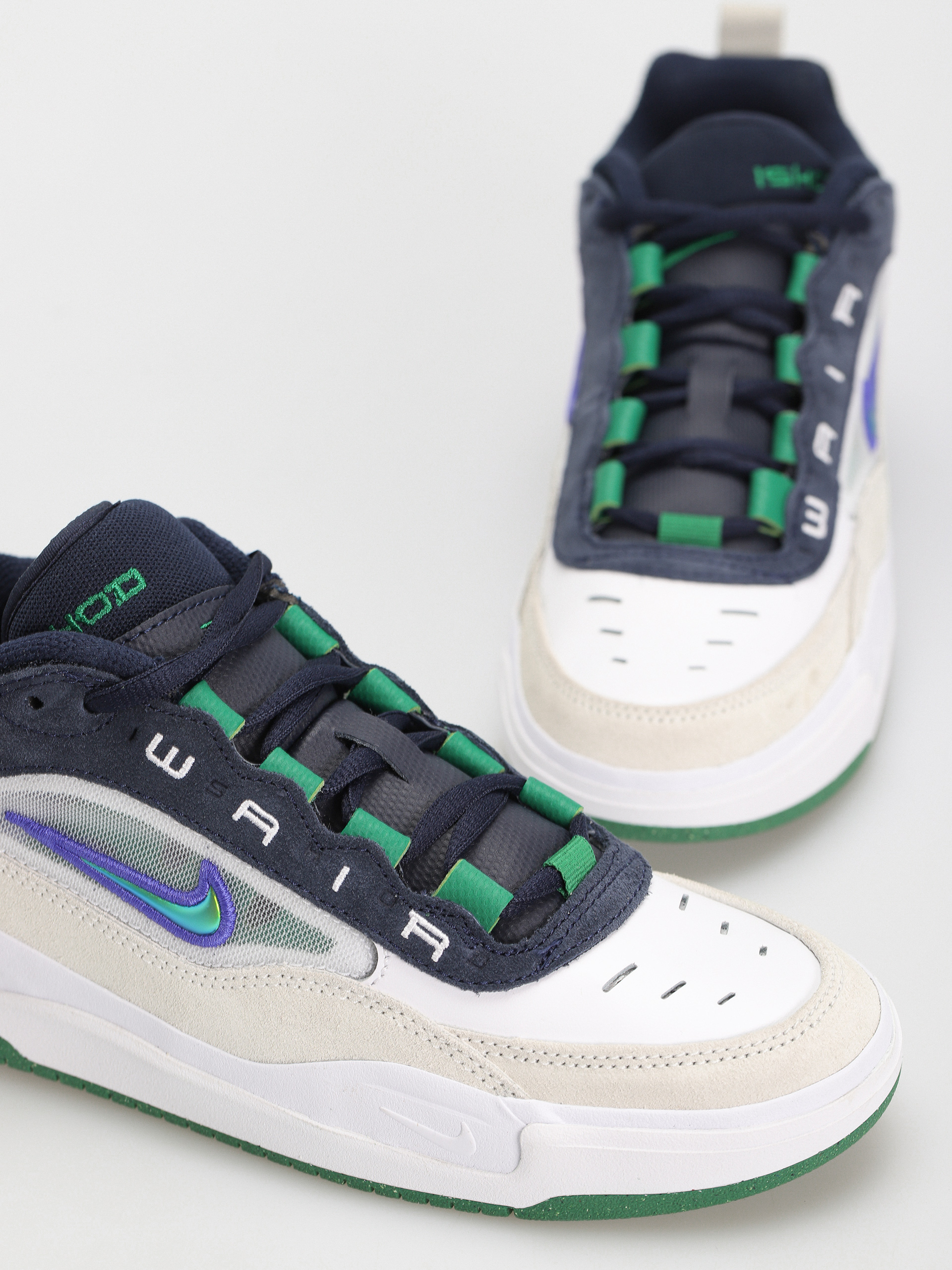 Nike SB Ishod 2 Cipők (white/persian violet obsidian pine green)