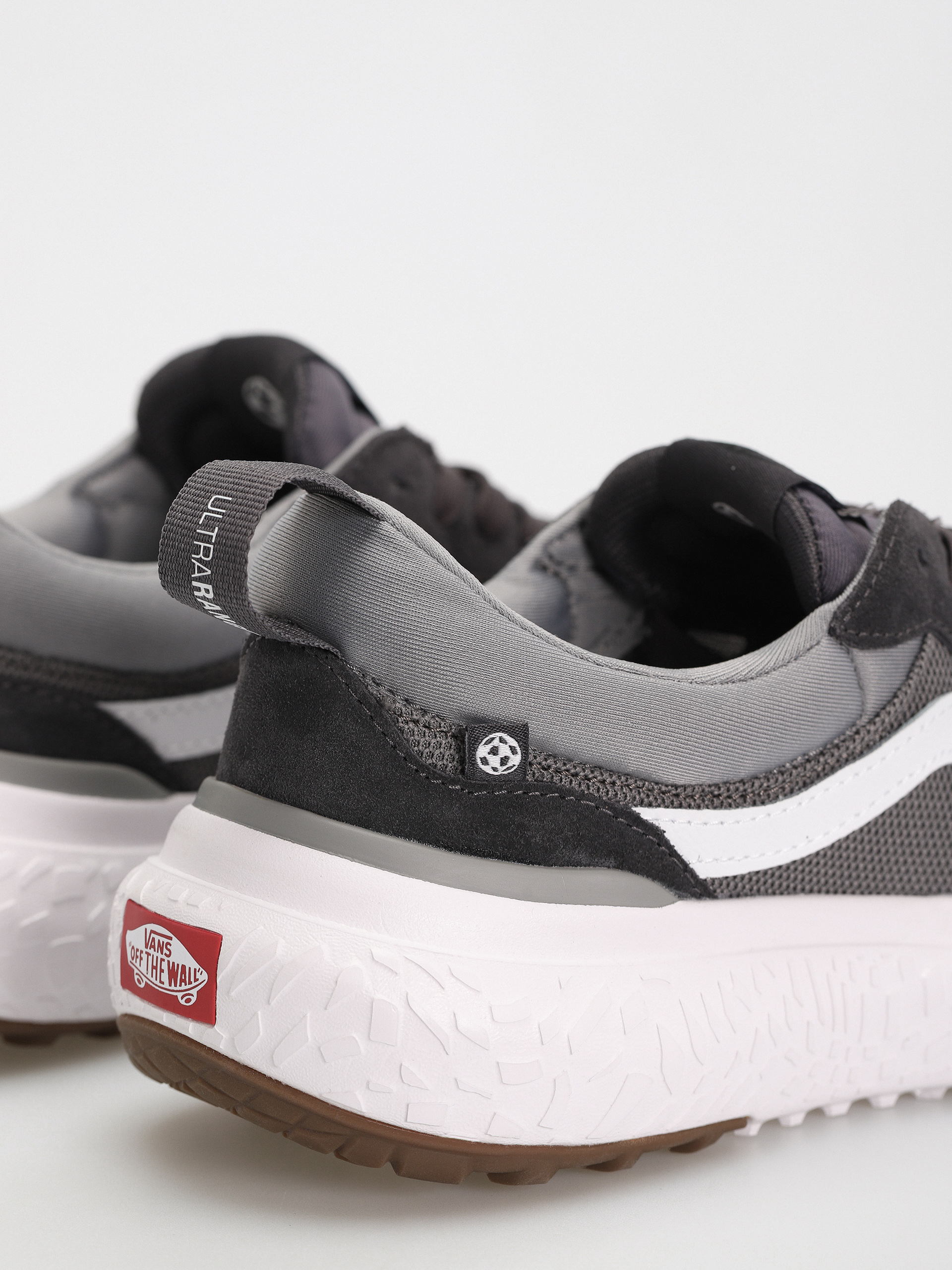 Vans Ultrarange Neo Vr3 Cipők (asphalt/white)