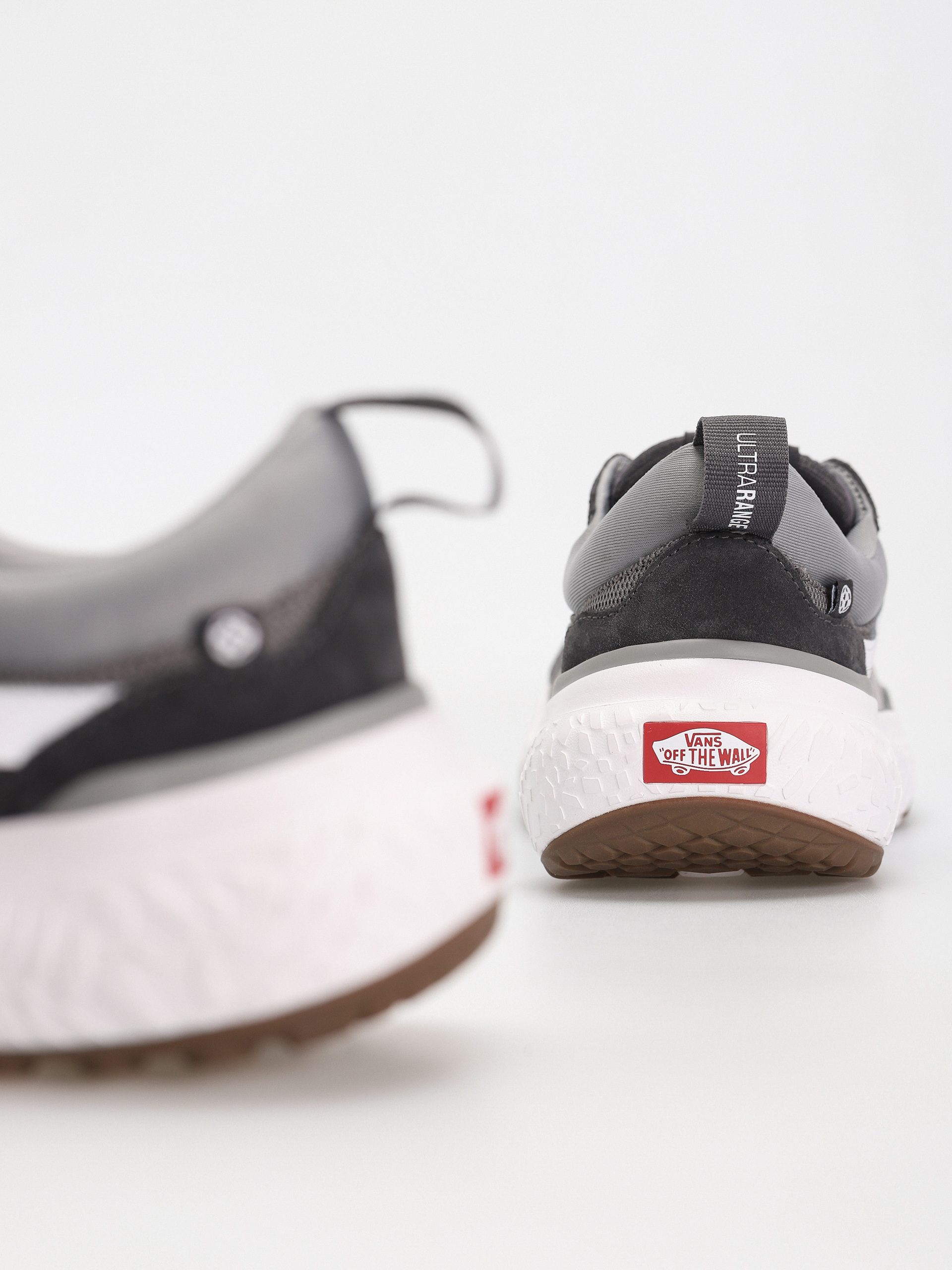 Vans Ultrarange Neo Vr3 Cipők (asphalt/white)