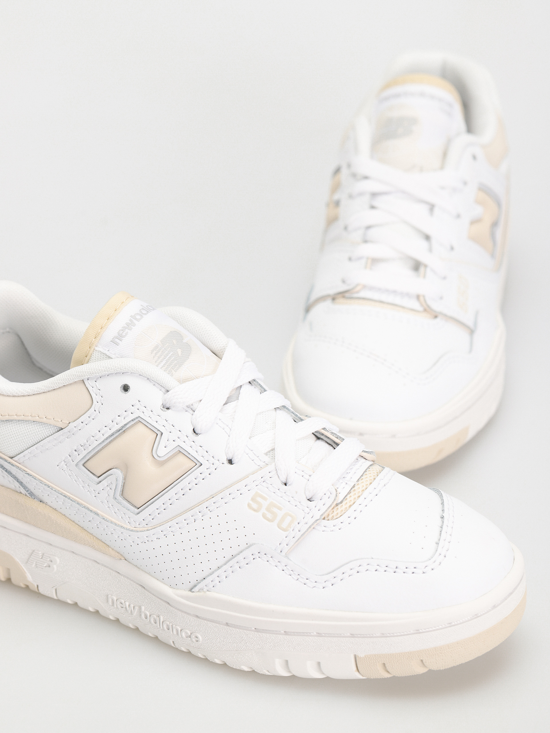 New Balance 550 Cipők Wmn (white linen)