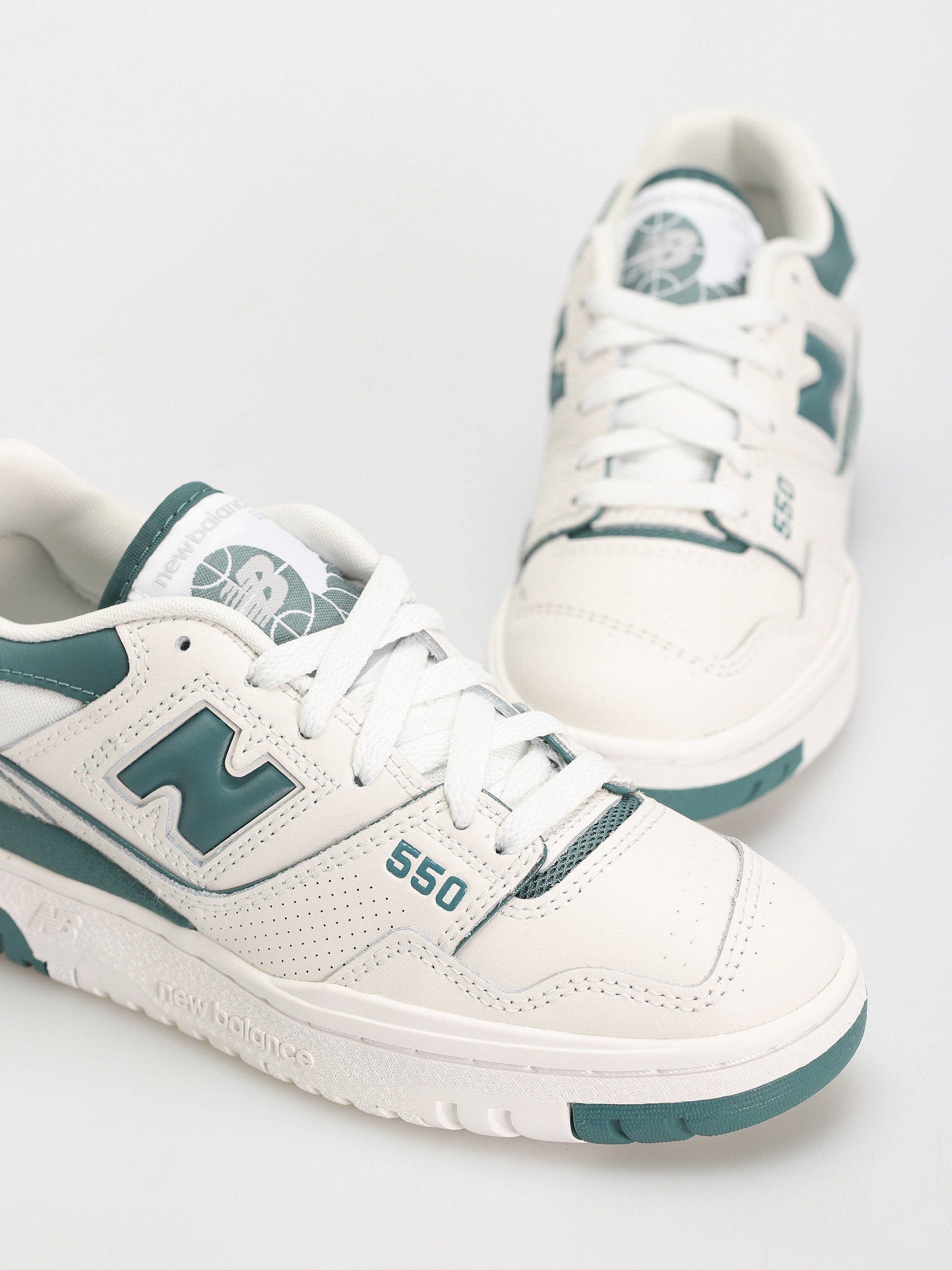 New Balance 550 Cipők Wmn (reflection new spruce)