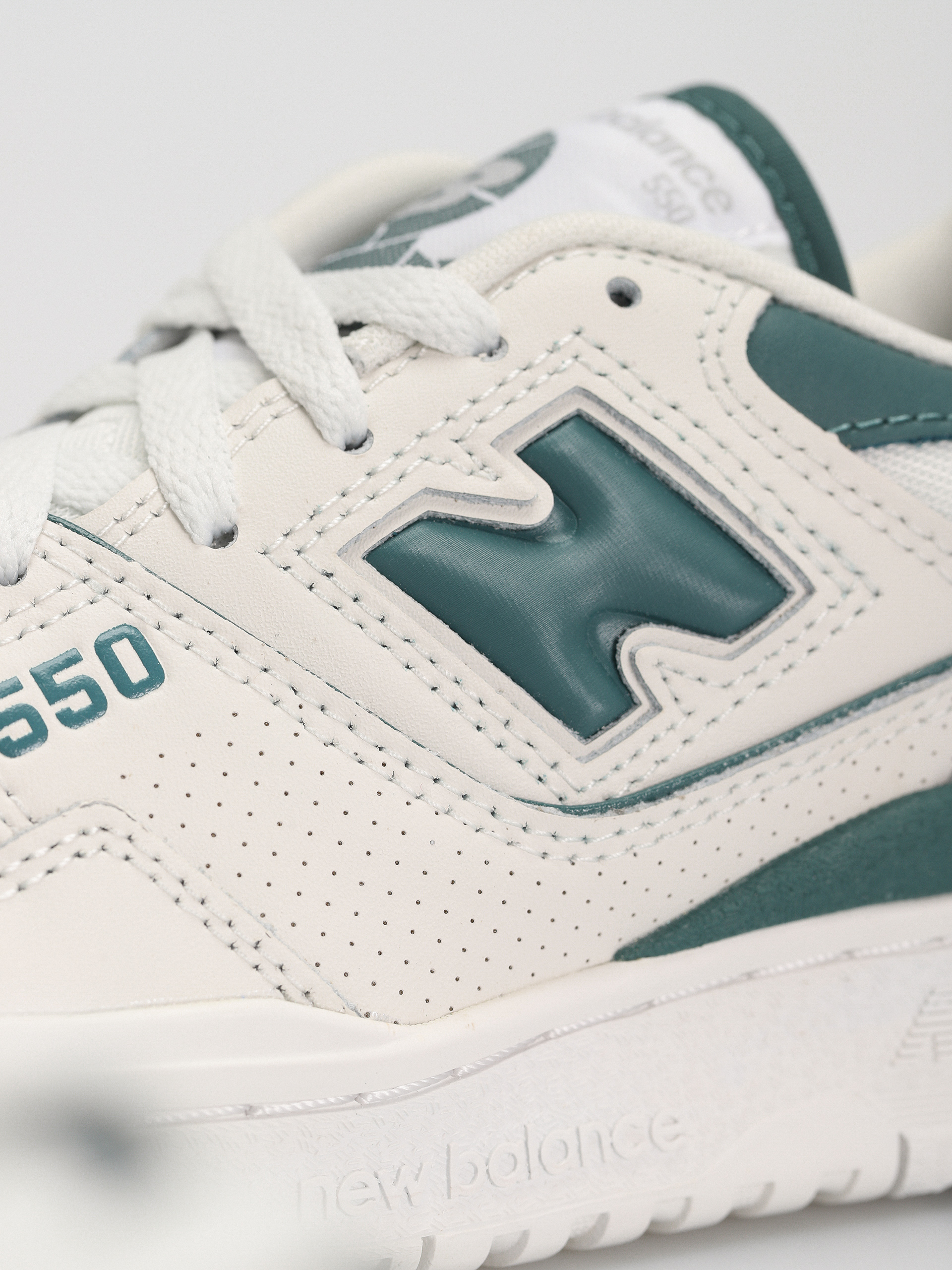 New Balance 550 Cipők Wmn (reflection new spruce)