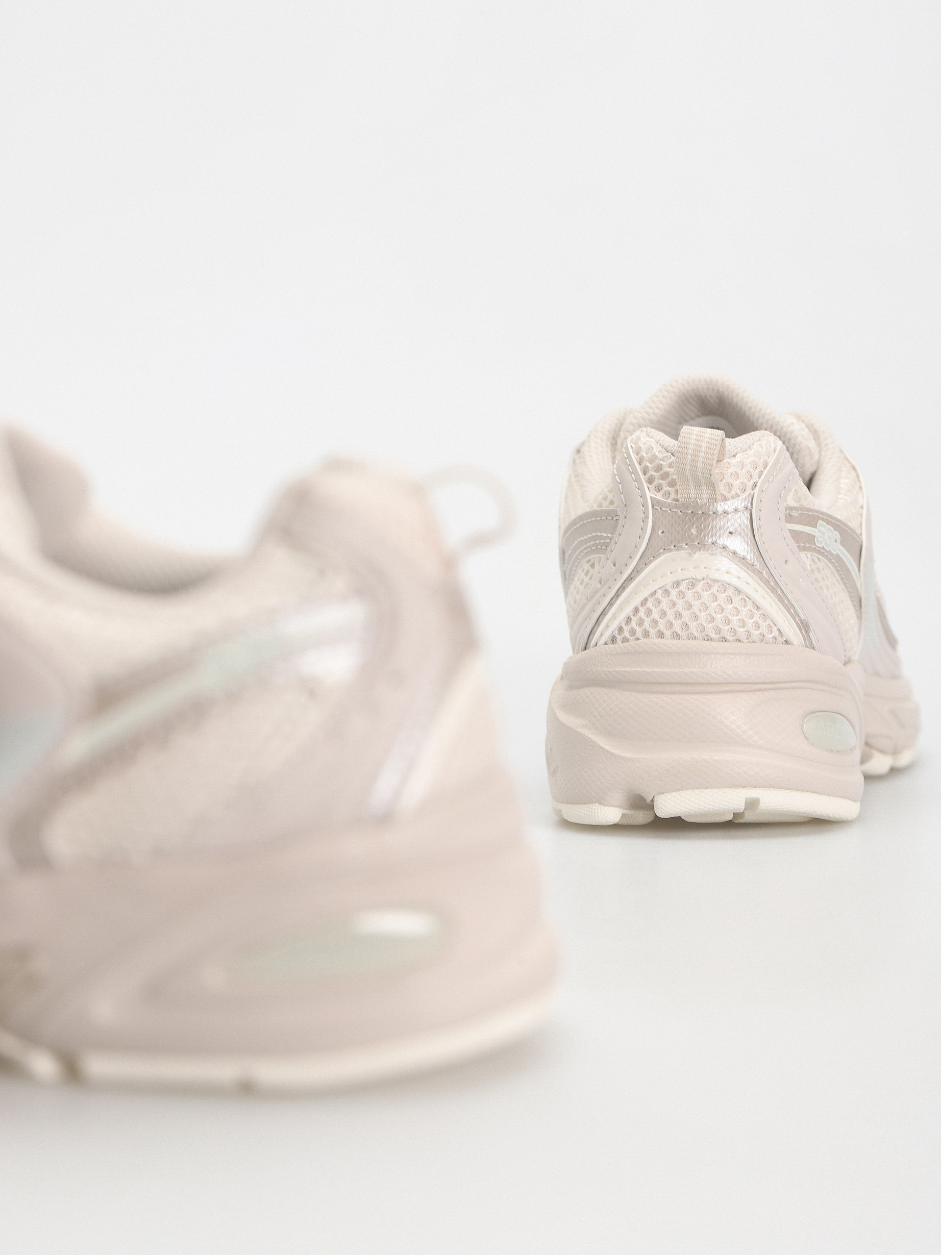 New Balance 530 Cipők (moonbeam)