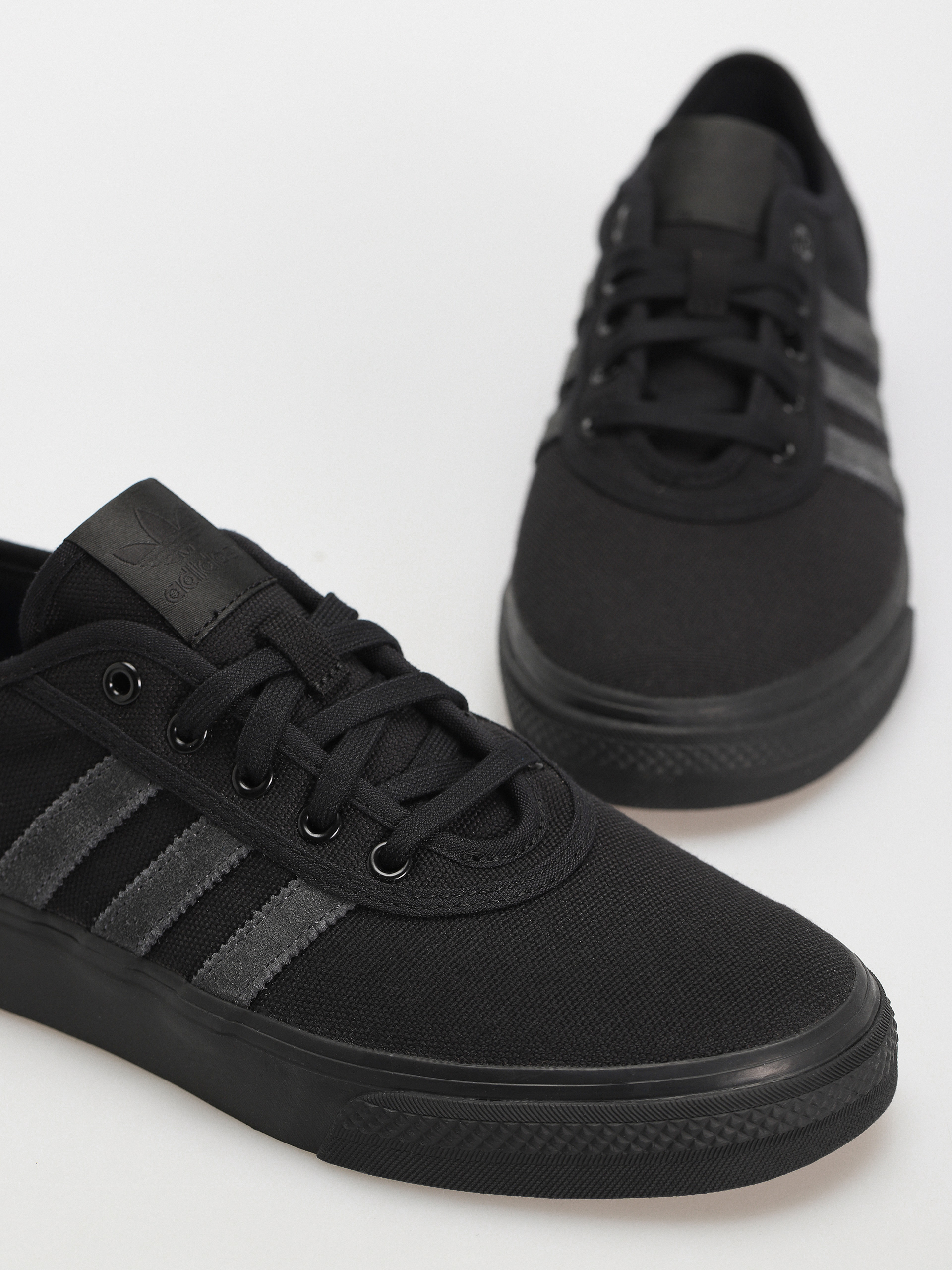 adidas Adi Ease Cipők (cblack/carbon/cblack)
