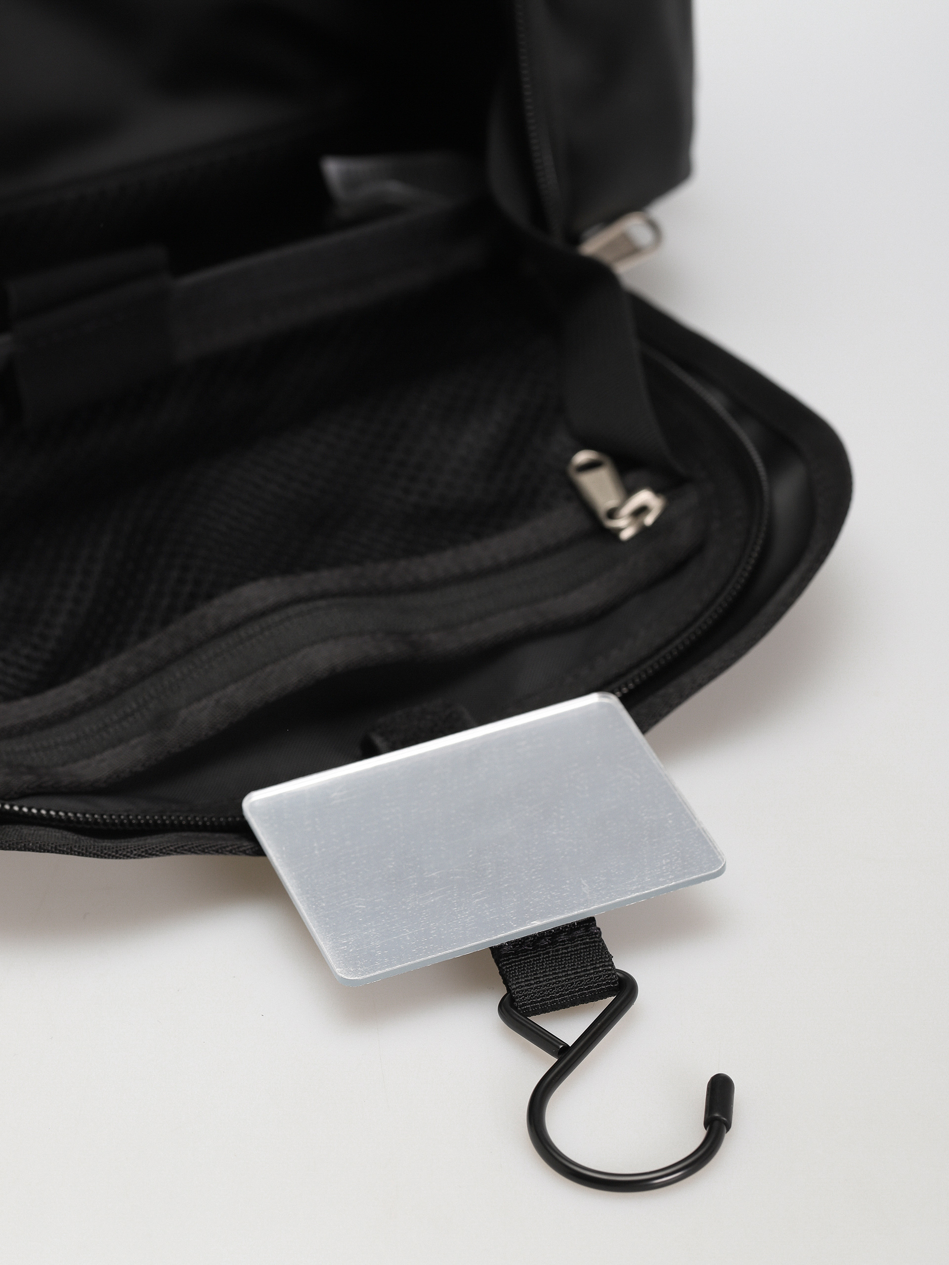 The North Face Bc Travel Canister L Kozmetikai táska (tnf black/tnf white)