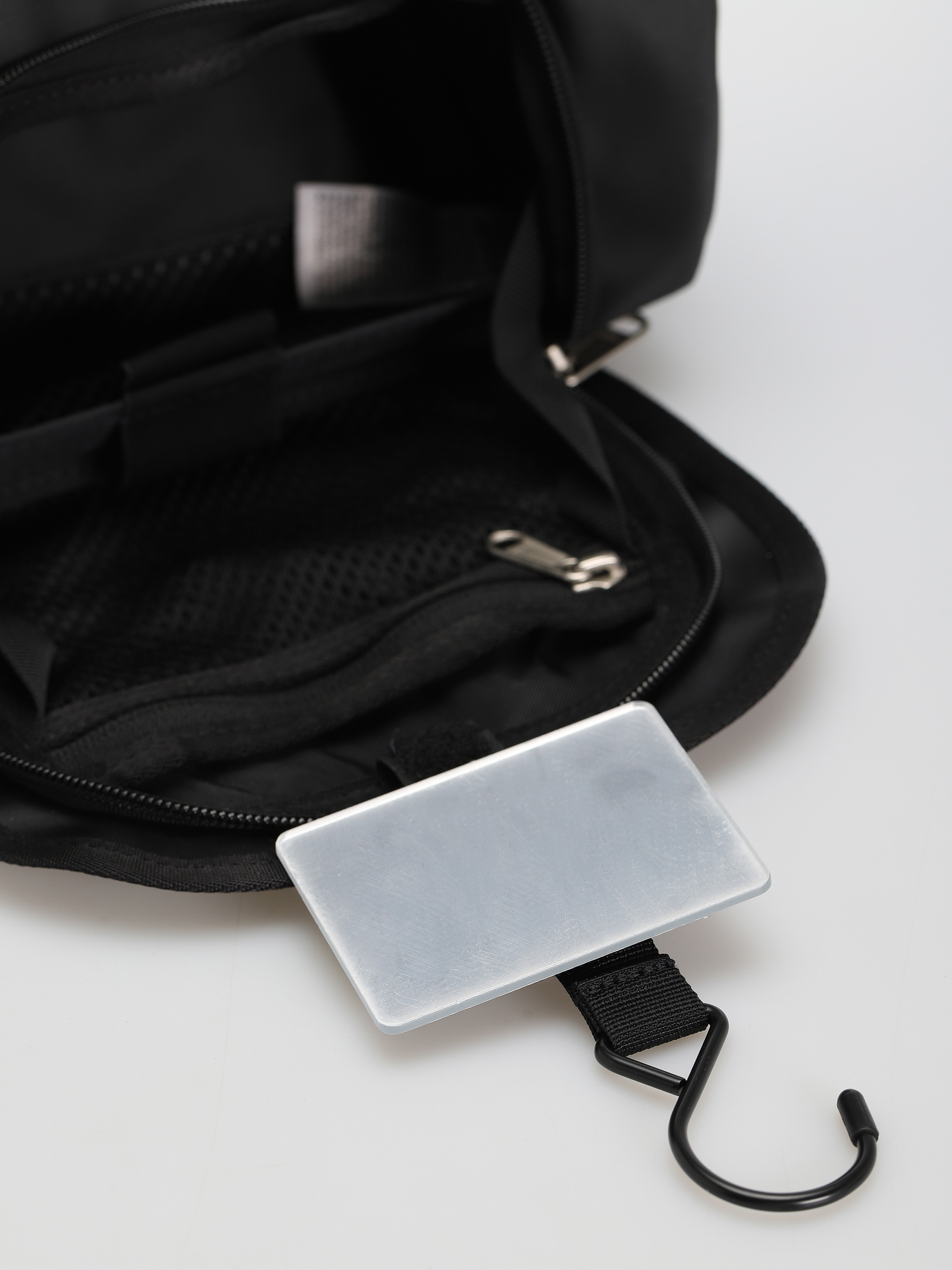 The North Face Bc Travel Canister S Kozmetikai táska (tnf black/tnf white)