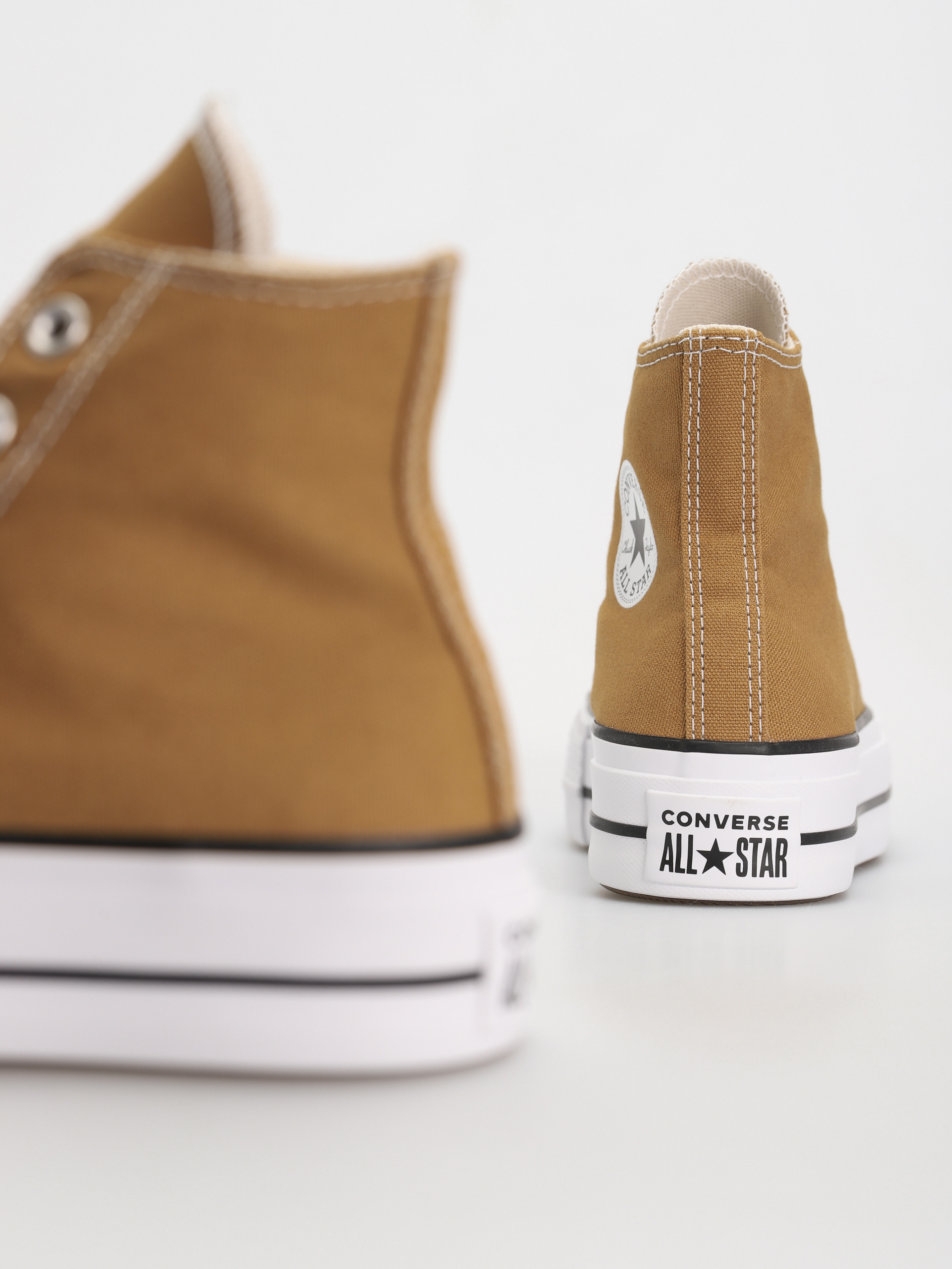 Tornacipők Converse Chuck Taylor All Star Lift Hi Wmn (sesame)