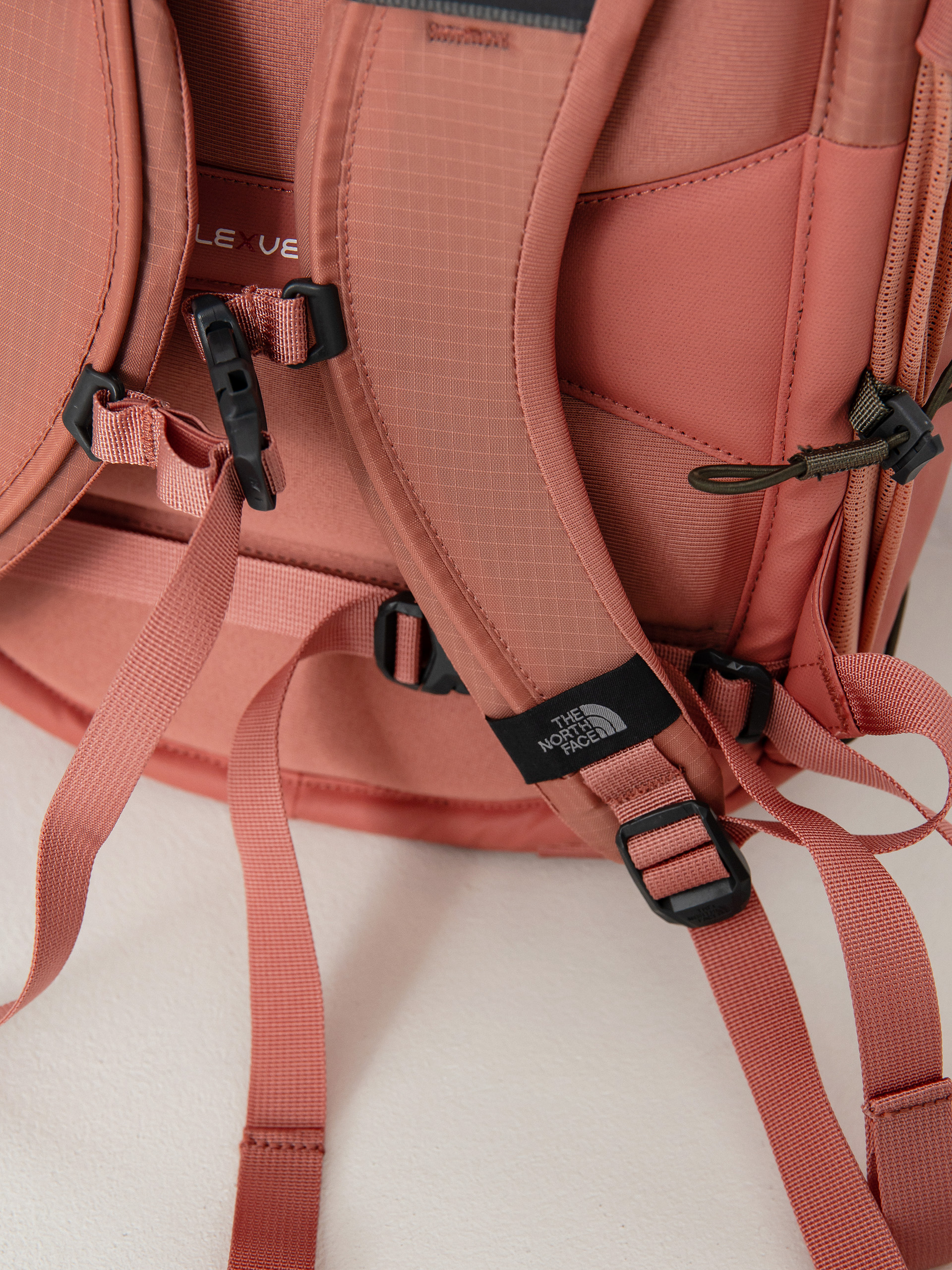 Hátizsák The North Face Borealis Wmn (light mahogany/new taup)