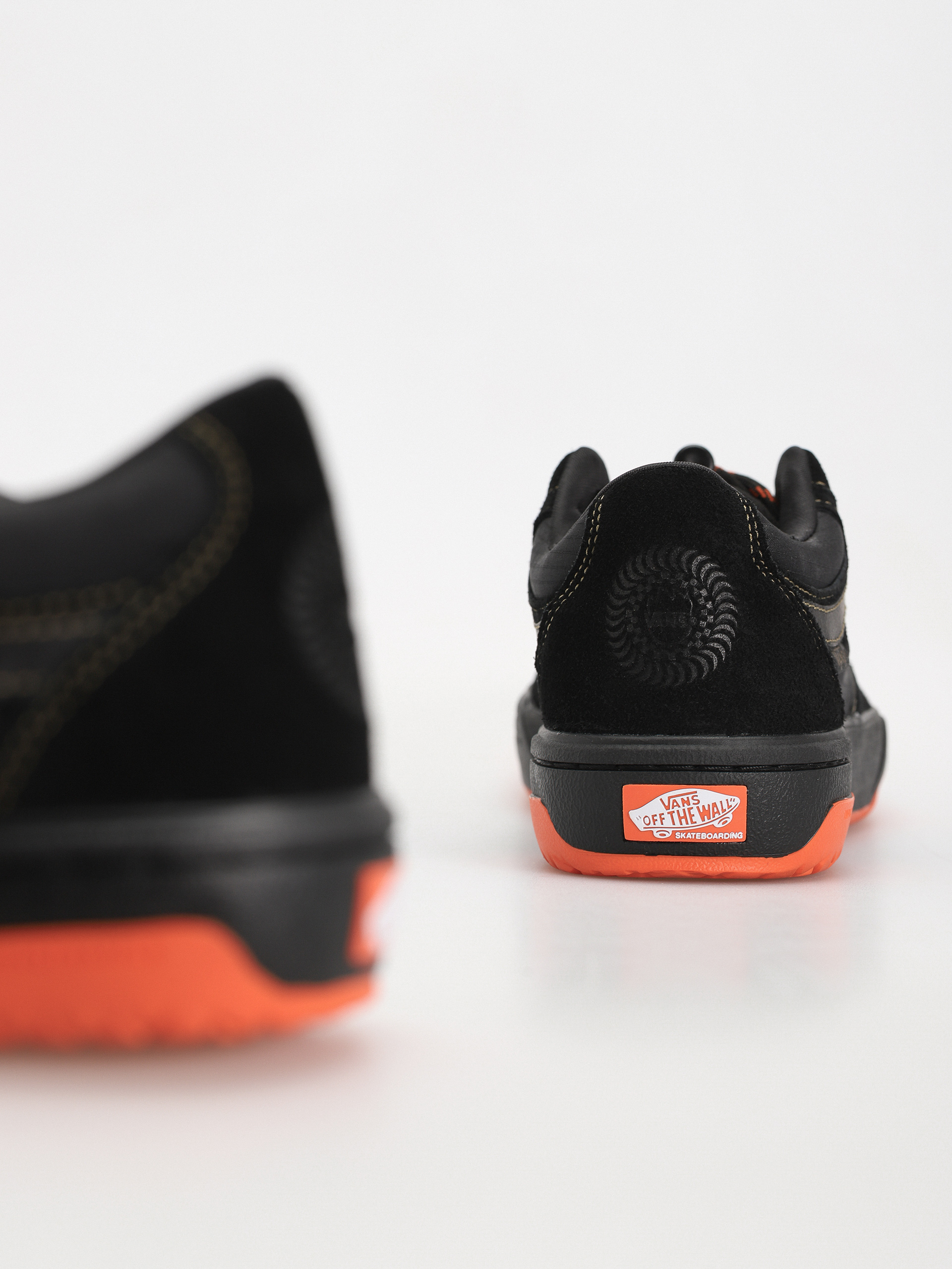 Cipők Vans X Spitfire Rowan 2 (spitfire black/flame)