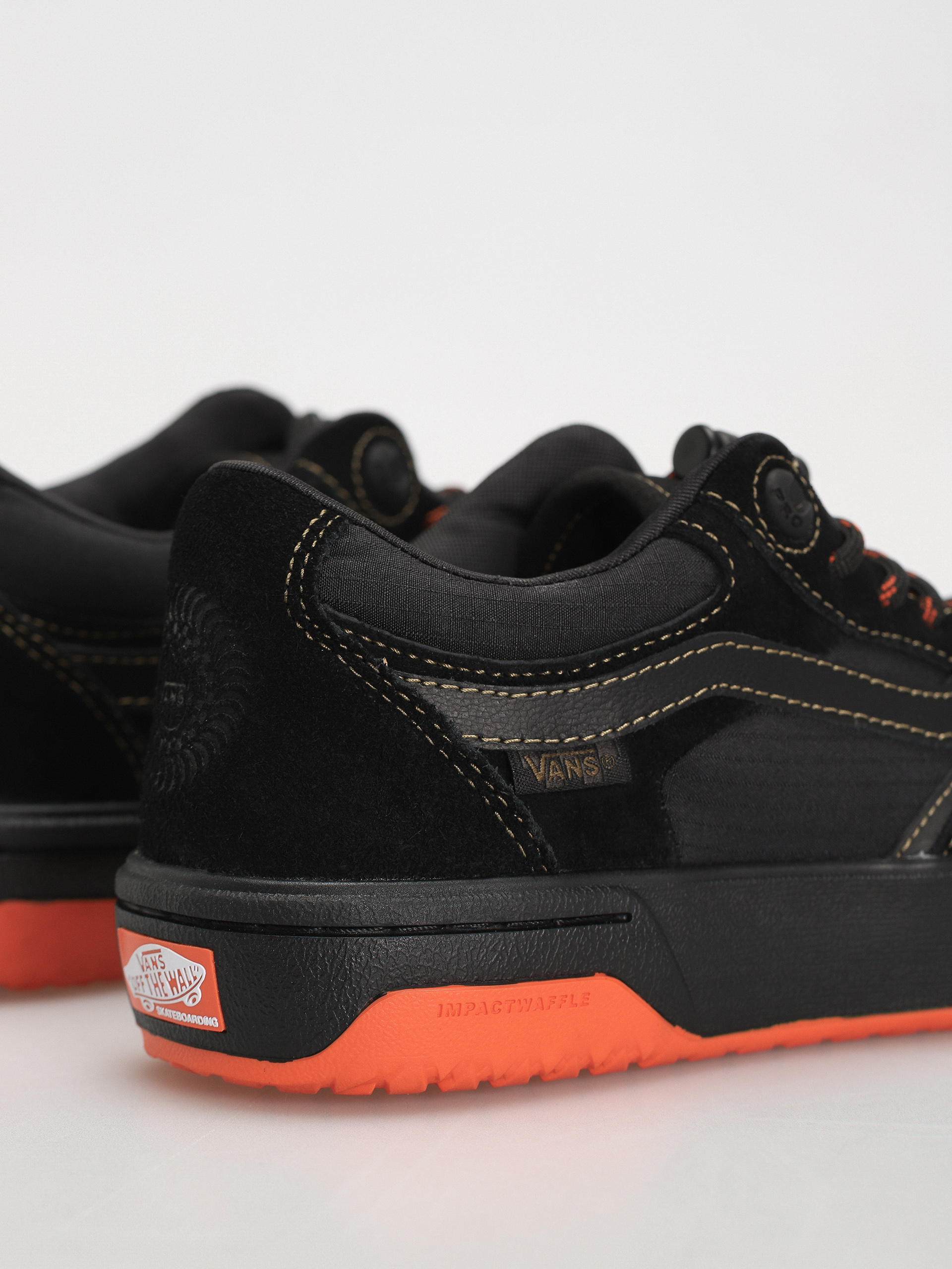 Cipők Vans X Spitfire Rowan 2 (spitfire black/flame)