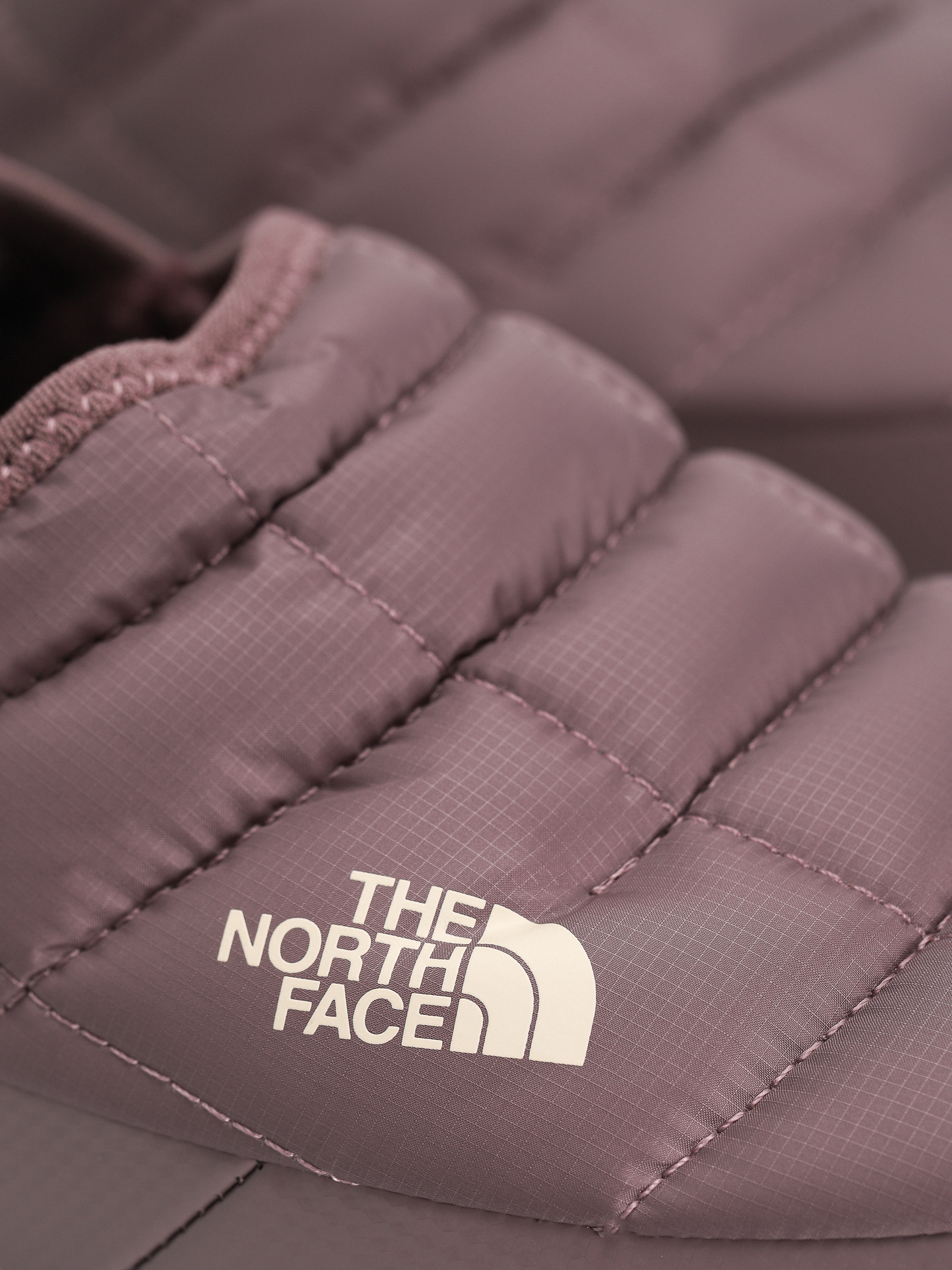 The North Face Thermoball Traction Mule V Wmn Cipők (fawn grey/gardeniawhite)