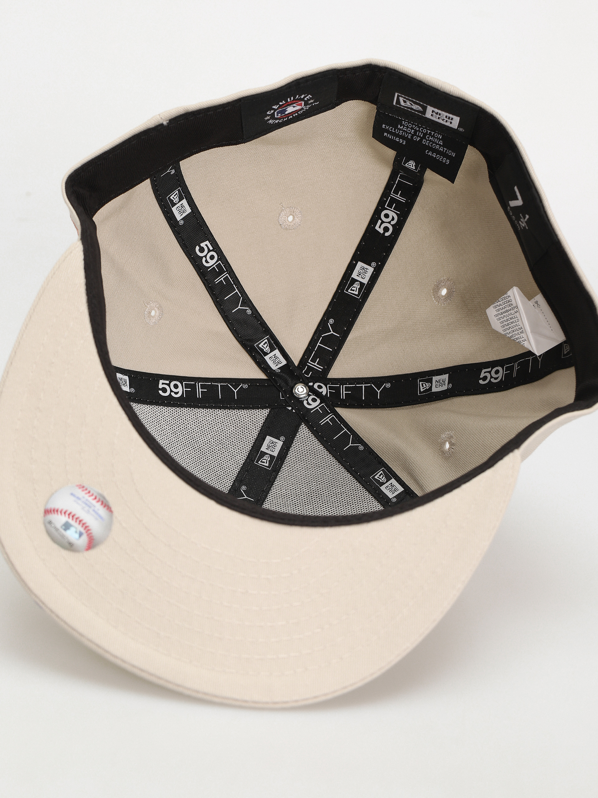Baseball sapka New Era Metallic Outline 59Fifty Chicago White Sox (stone)
