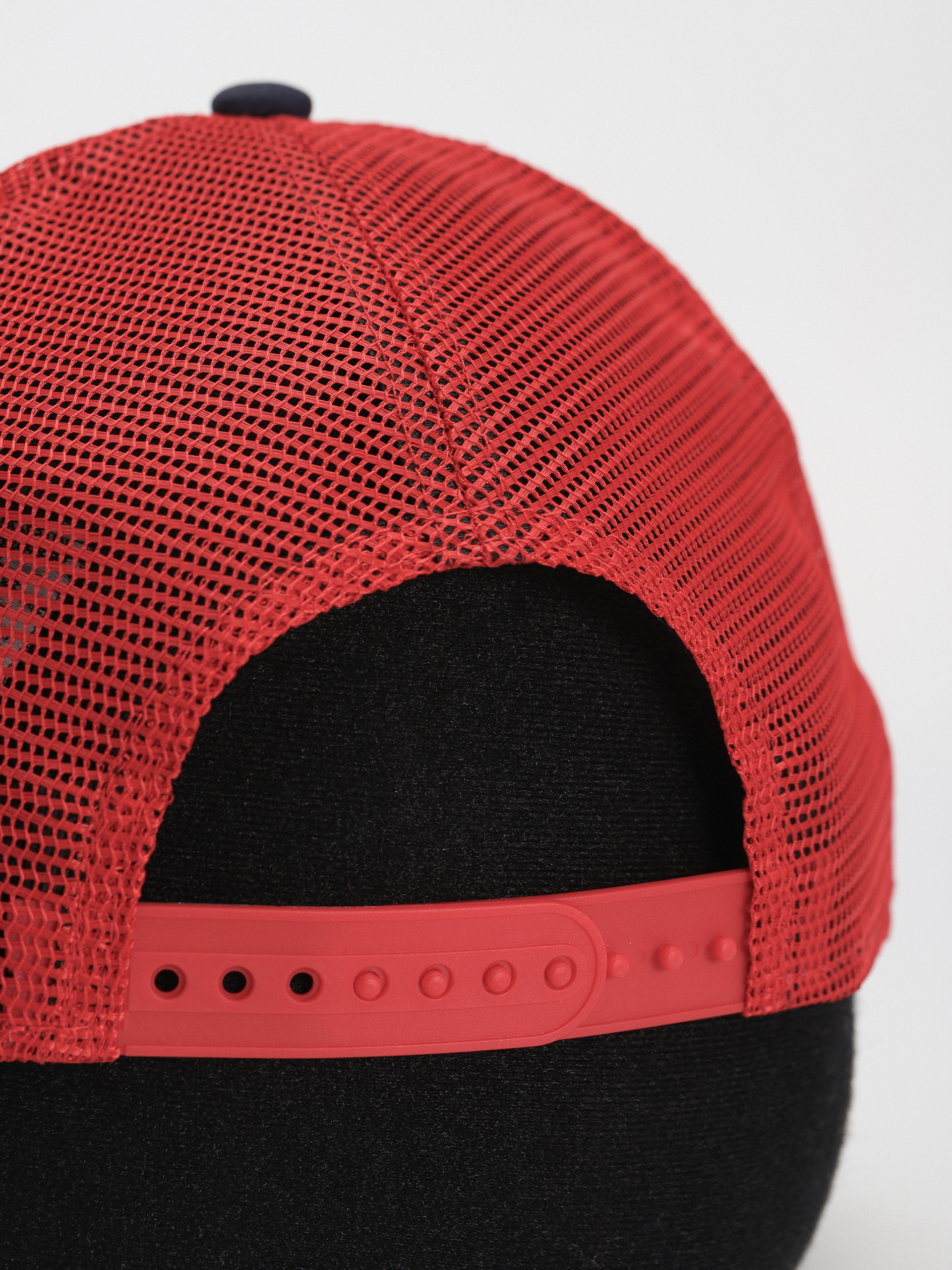 Baseball sapka New Era Red Bull F1 Colour Block EF Trucker (white/red/navy)