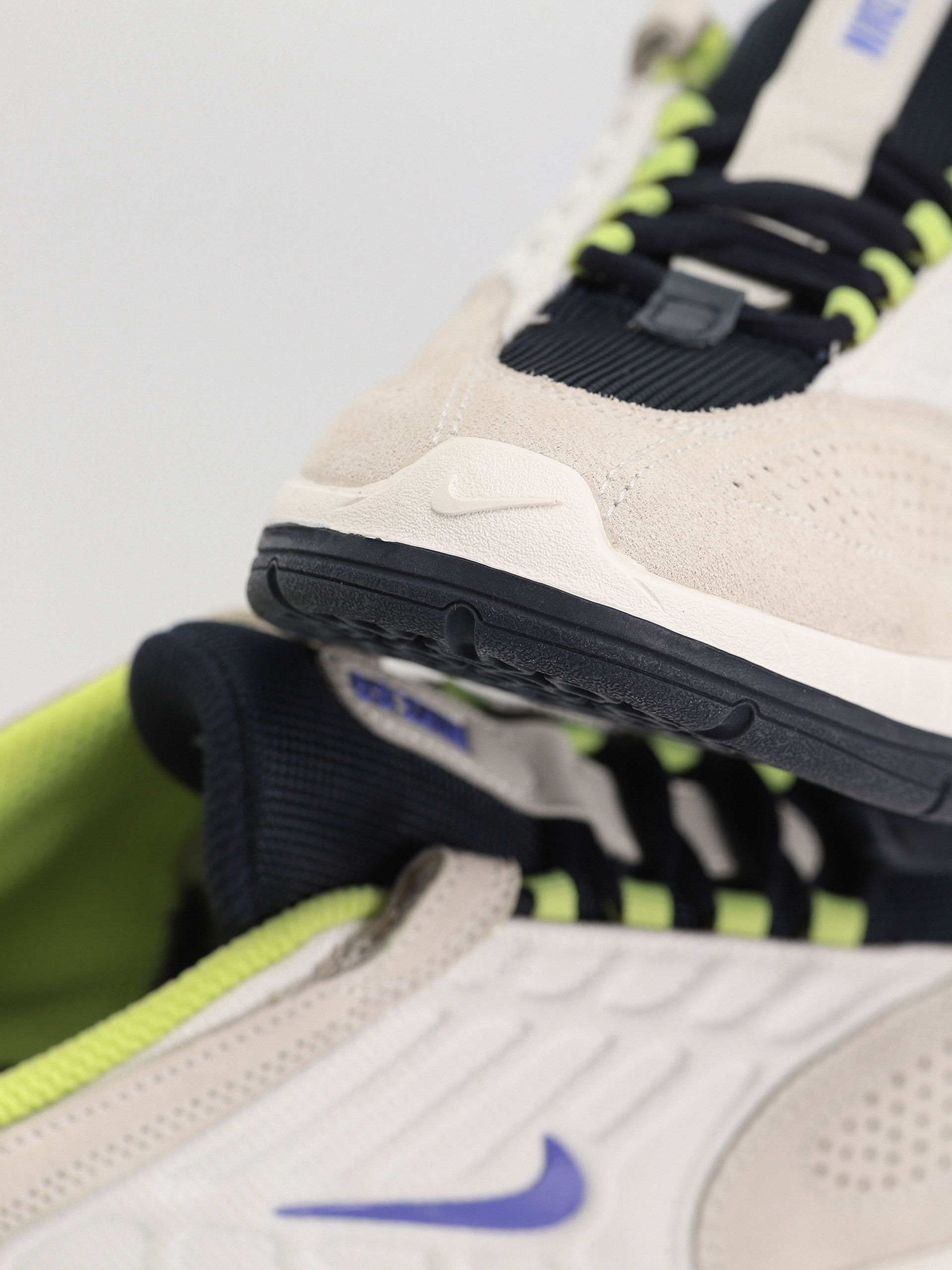 Nike SB Vertebrae Cipők (summit white/persian violet)