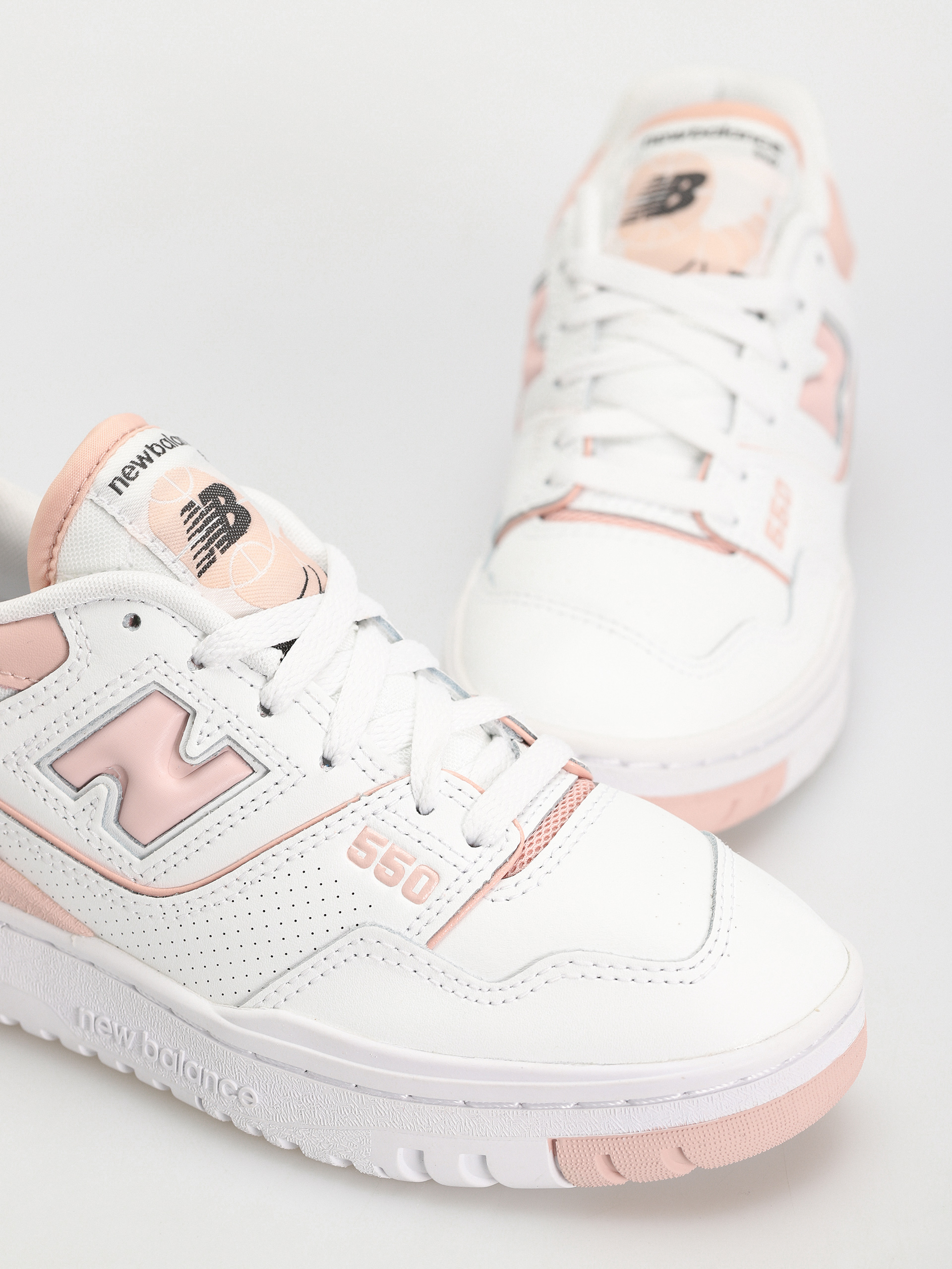 New Balance 550 Wmn Cipők (white pink sand)