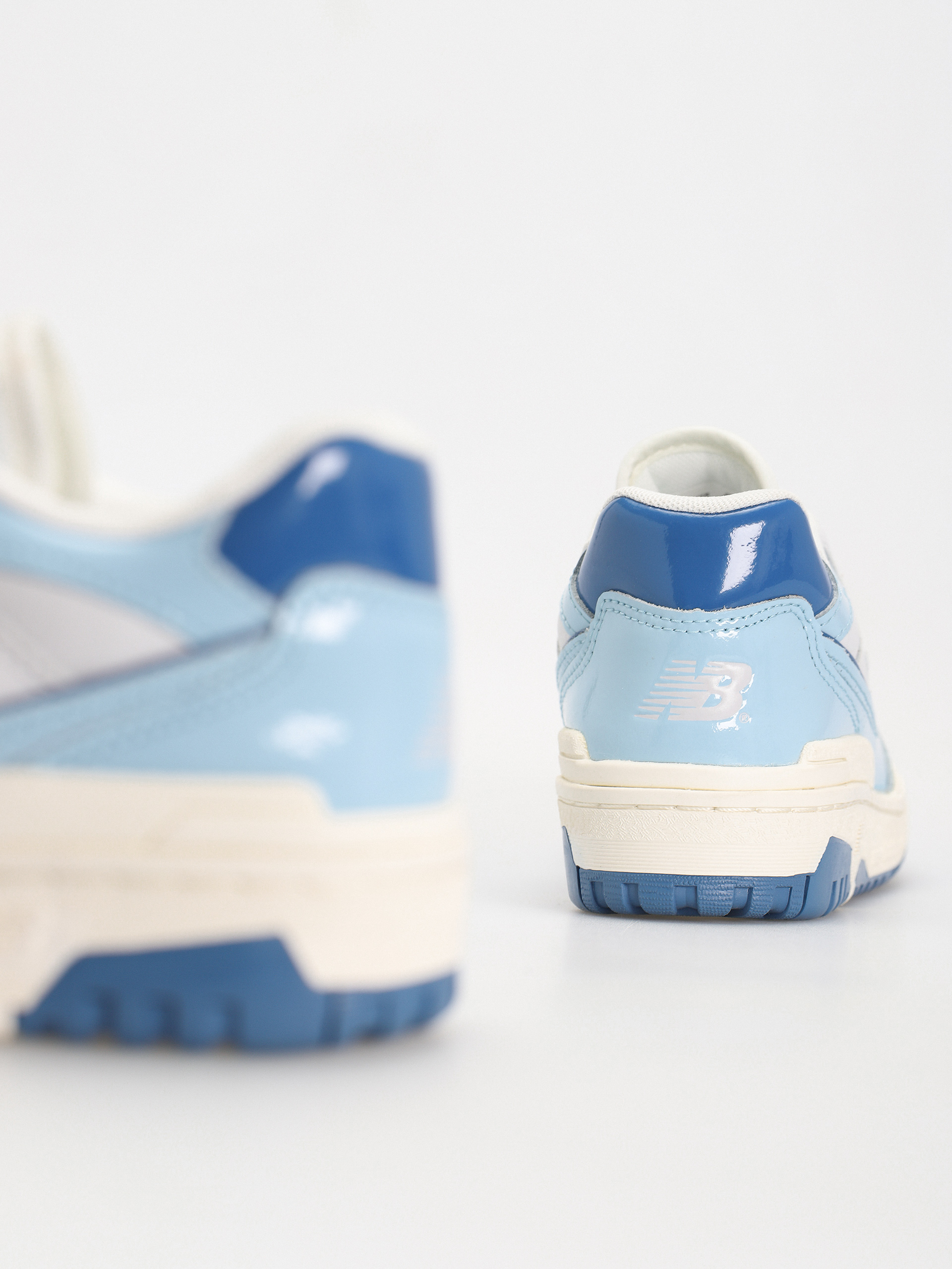 New Balance 550 Cipők (chrome blue patent)