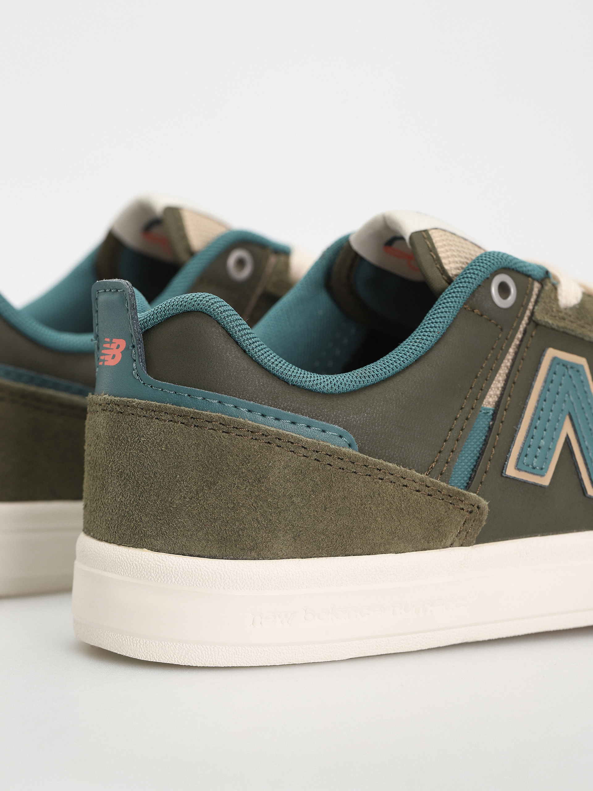 Cipők New Balance 306 (dark camo)