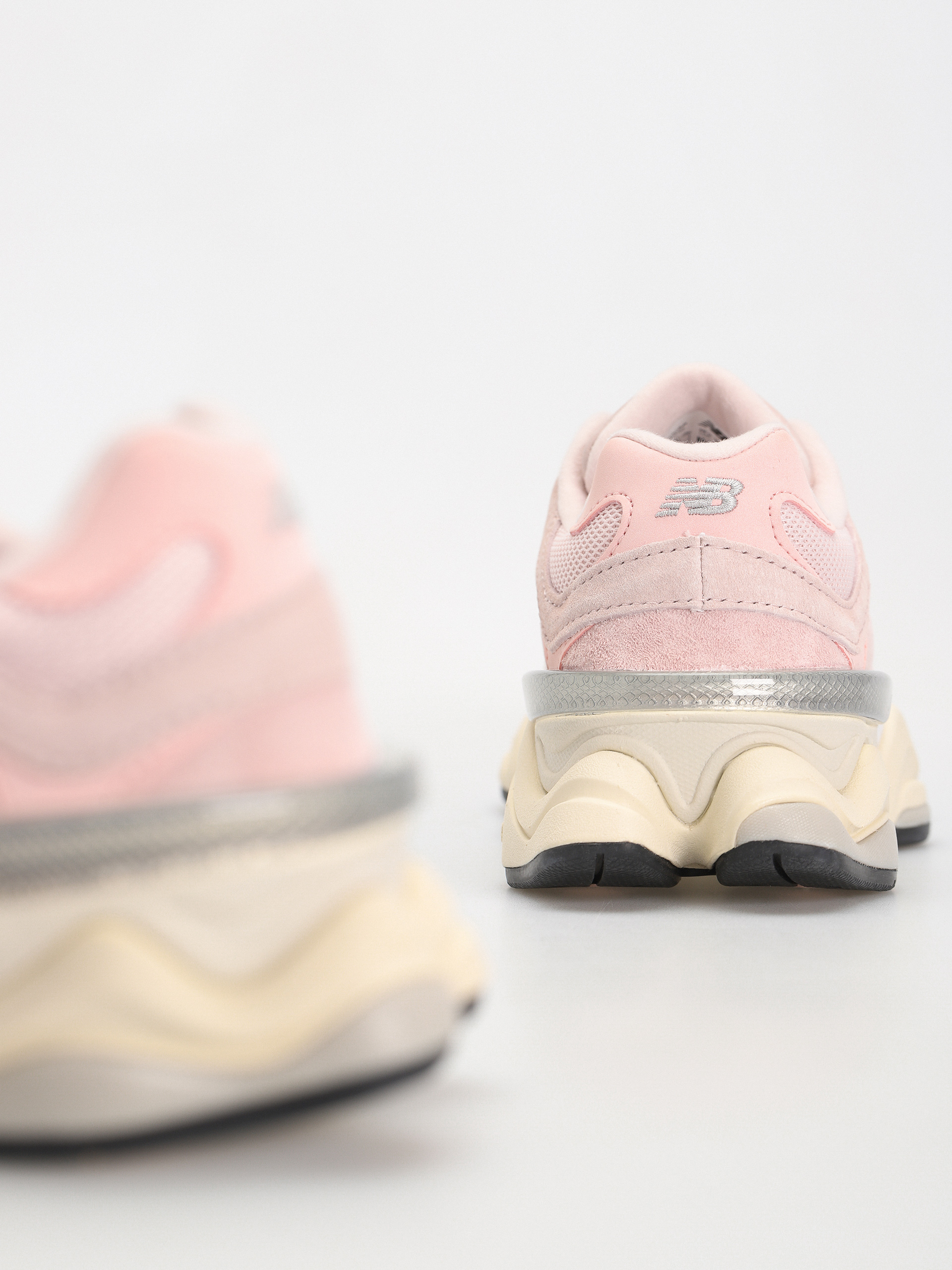 Cipők New Balance 9060 (crystal pink)