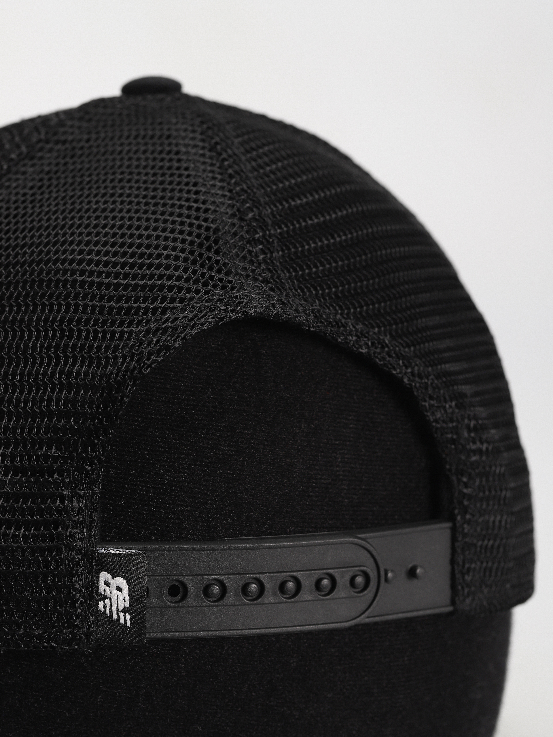 New Balance Sport Essentials Trucker Baseball sapka (black)