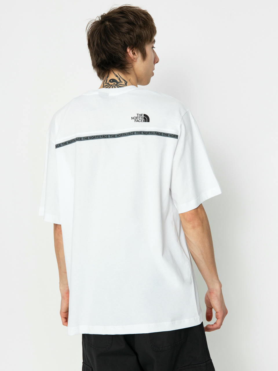 Póló The North Face Zumu Relaxed (tnf white)