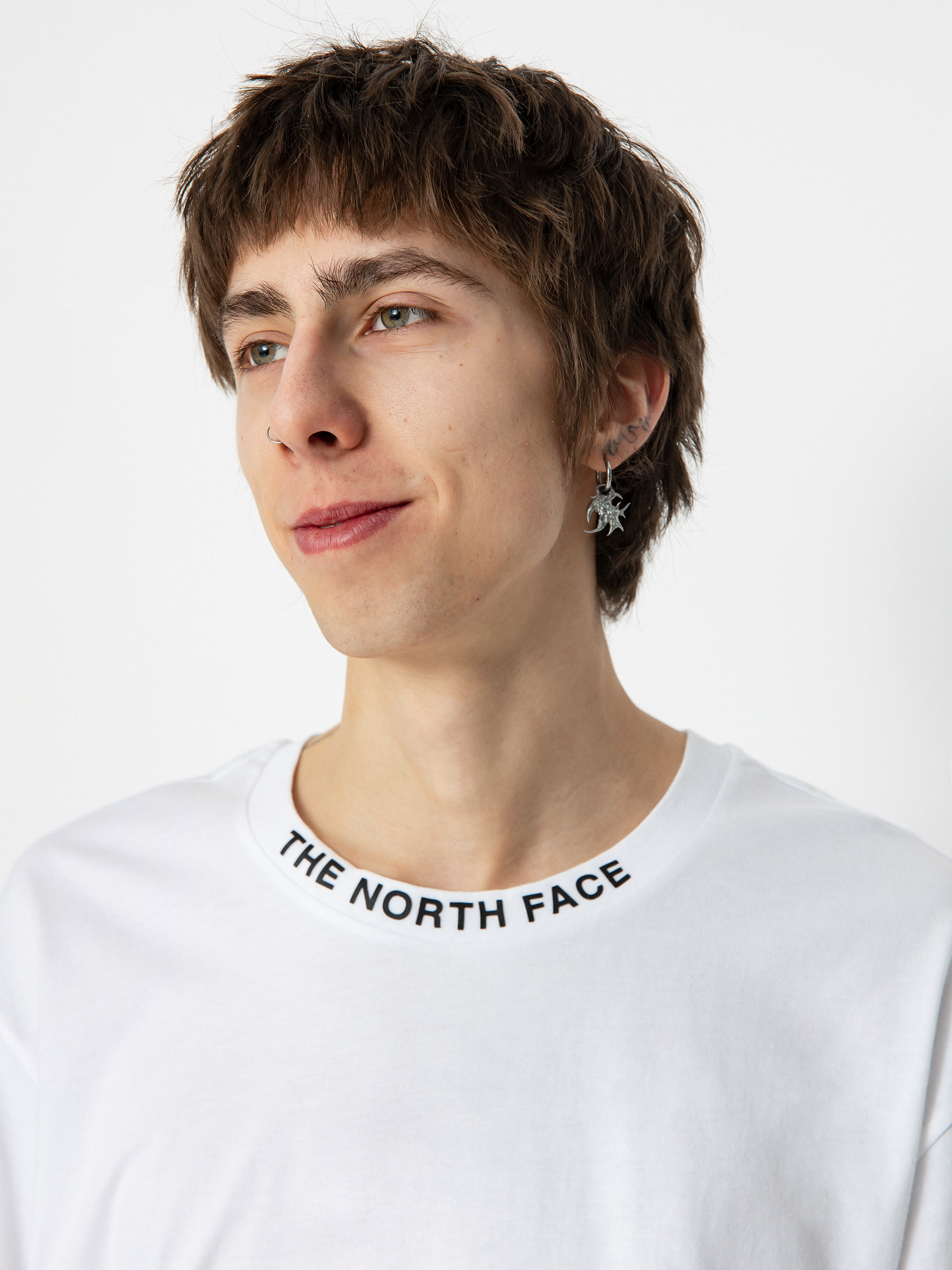 Póló The North Face Zumu Relaxed (tnf white)