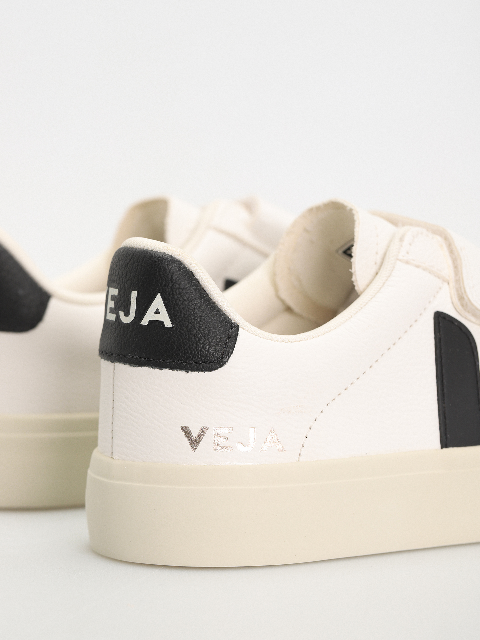 Veja Recife Logo Wmn Cipők (extra white black)