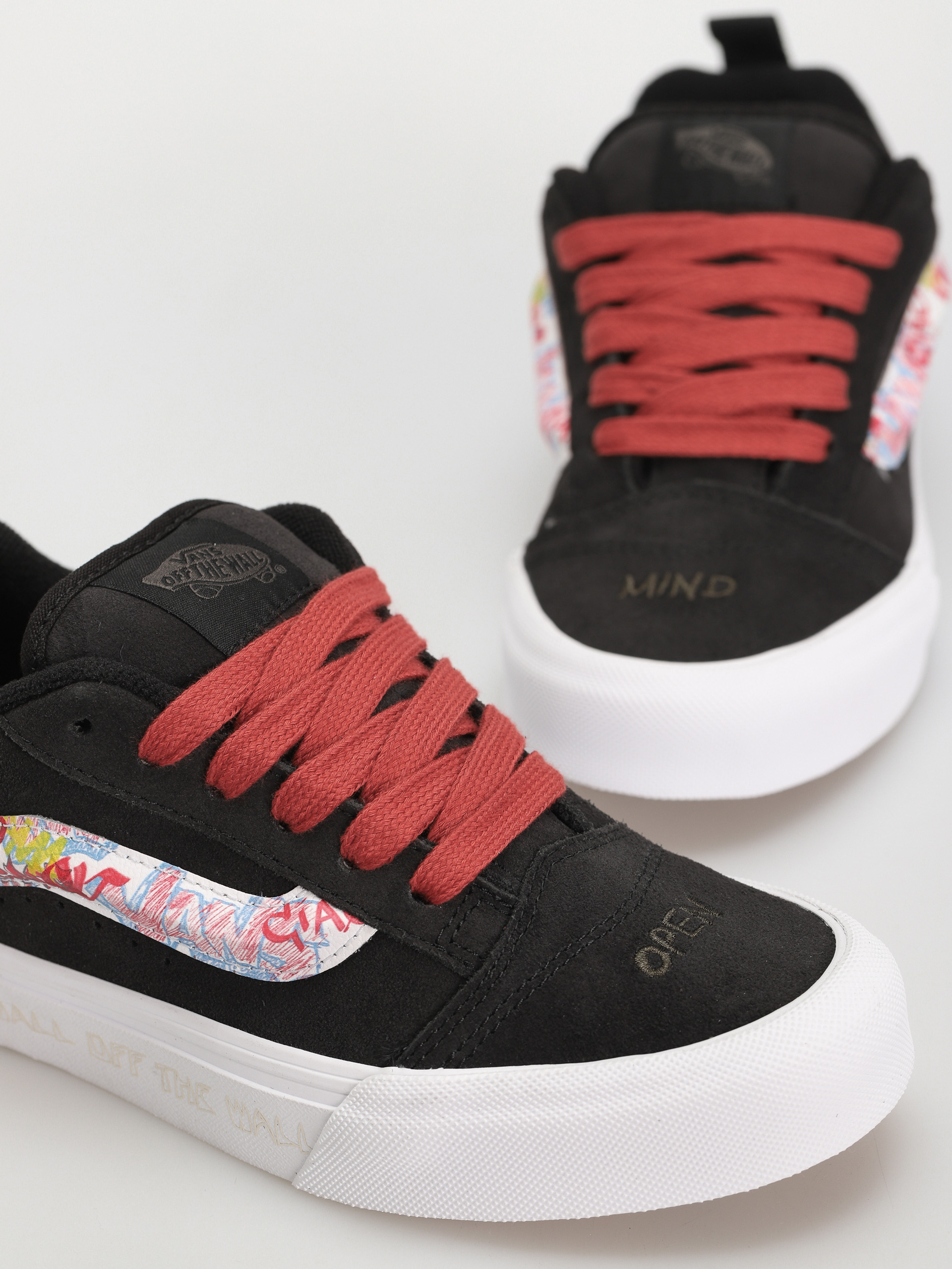 Vans Knu Skool Cipők (black multi)