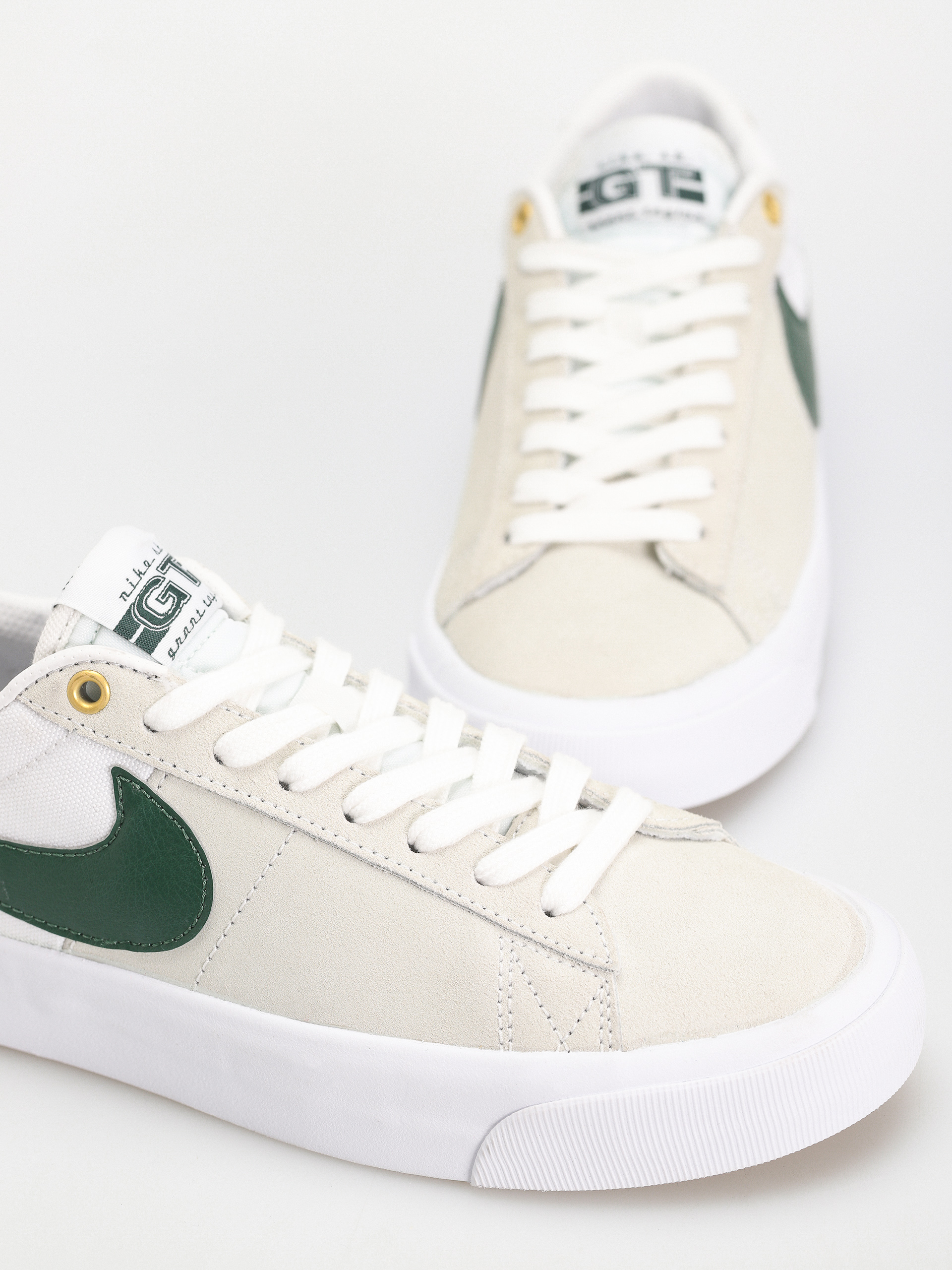 Nike SB Zoom Blazer Low Pro Gt Cipők (white/fir white gum light brown)