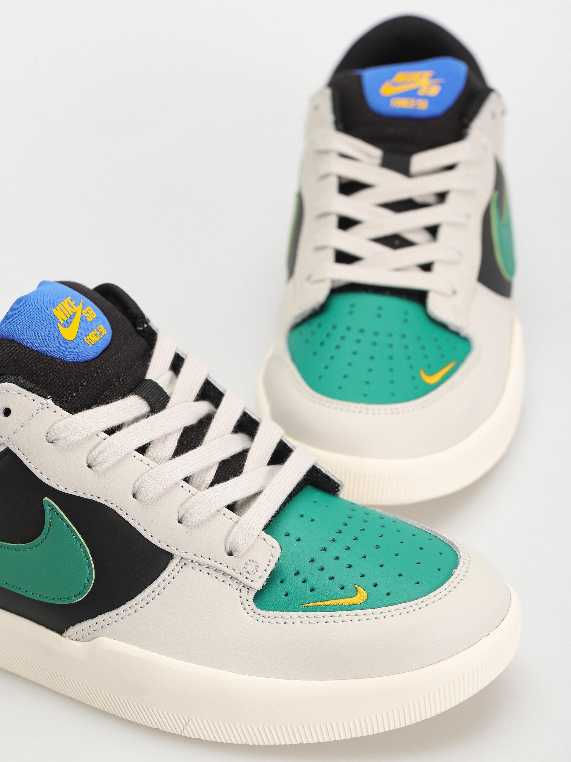 Nike SB Force 58 Premium Cipők (light bone/malachite black sail)