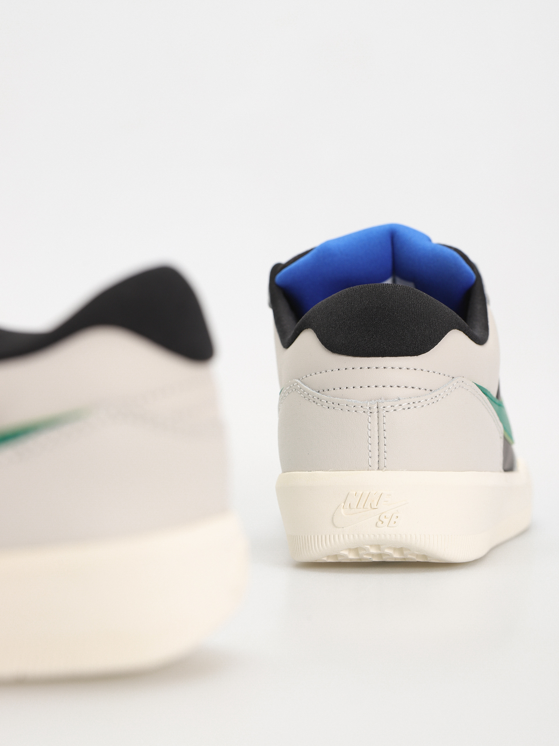 Nike SB Force 58 Premium Cipők (light bone/malachite black sail)